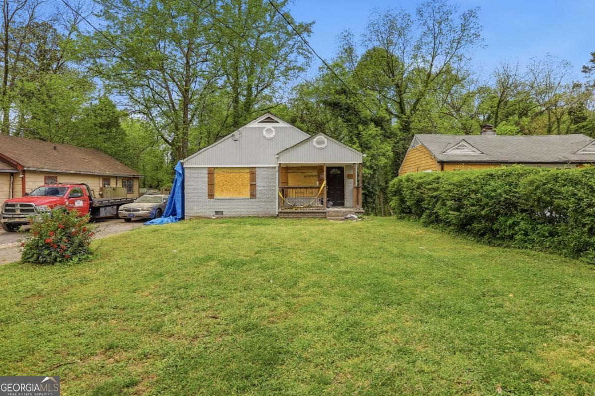 130 Stratford Nw Dr — photo 2