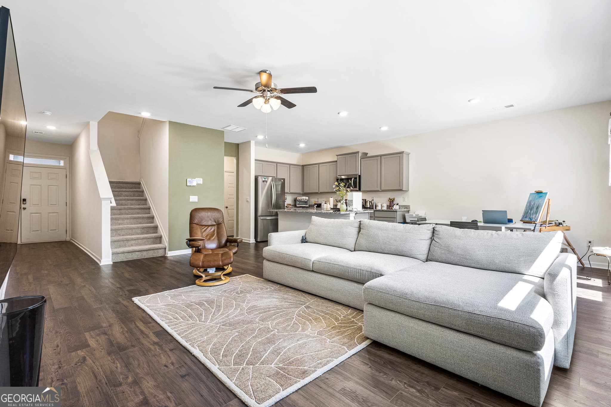 1180 Cades Walk — photo 2