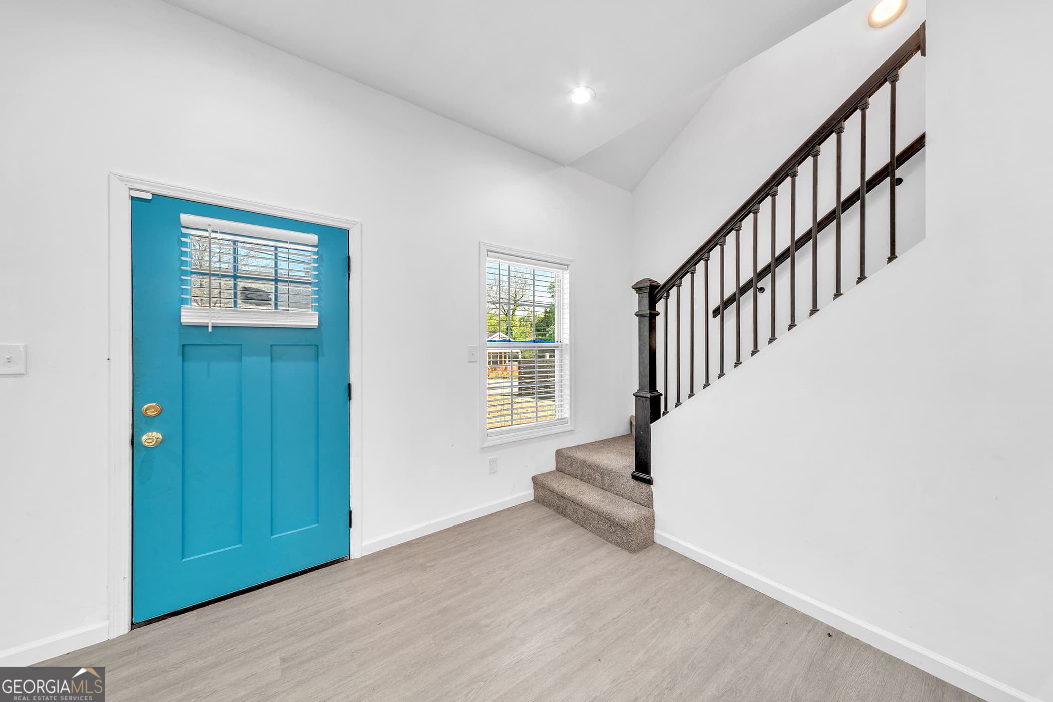 1136 Oak Knoll Terrace — photo 2