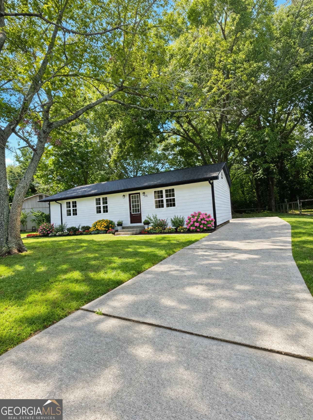 1729 W Austin Rd — photo 1