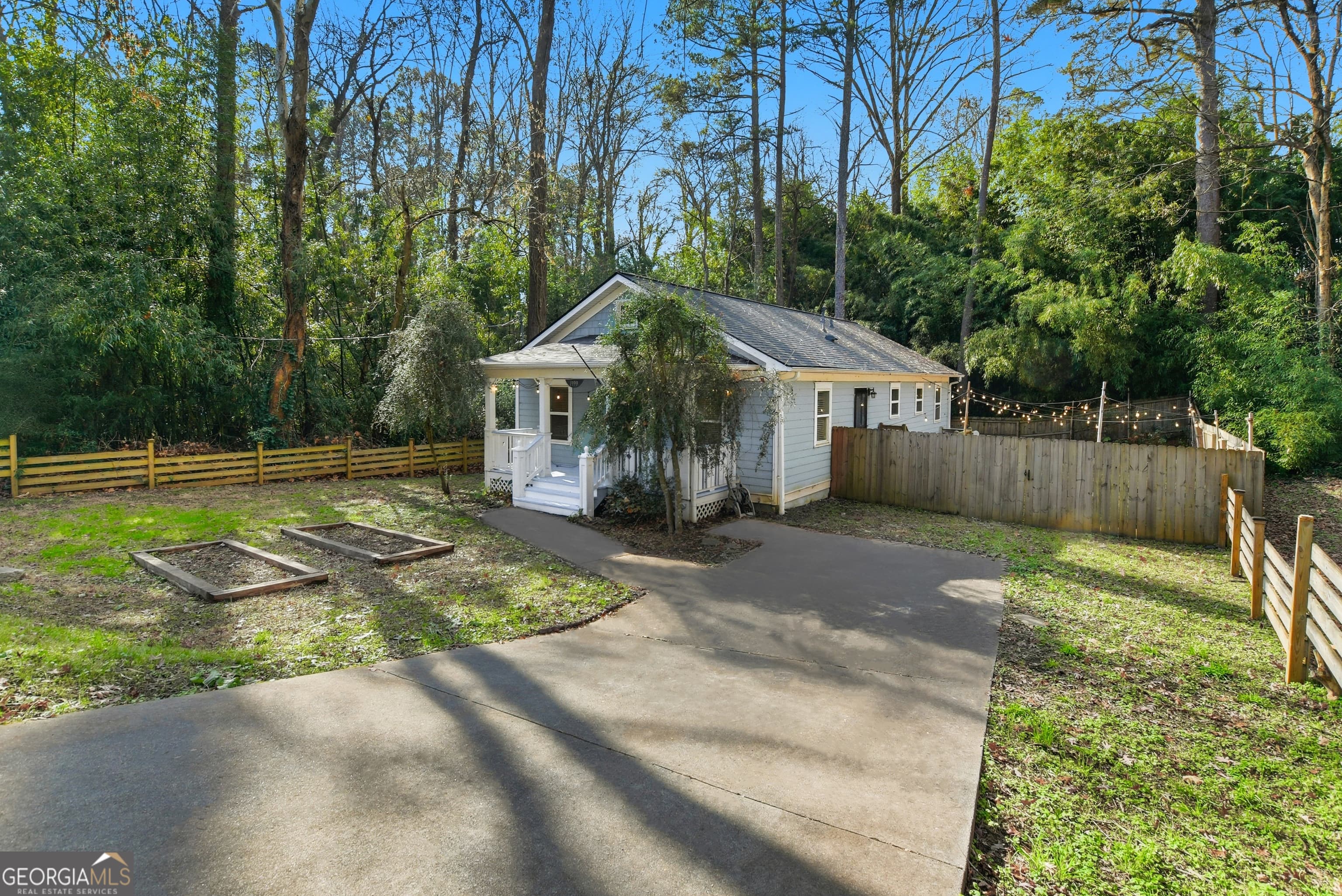 1999 Fremont Se St — photo 2