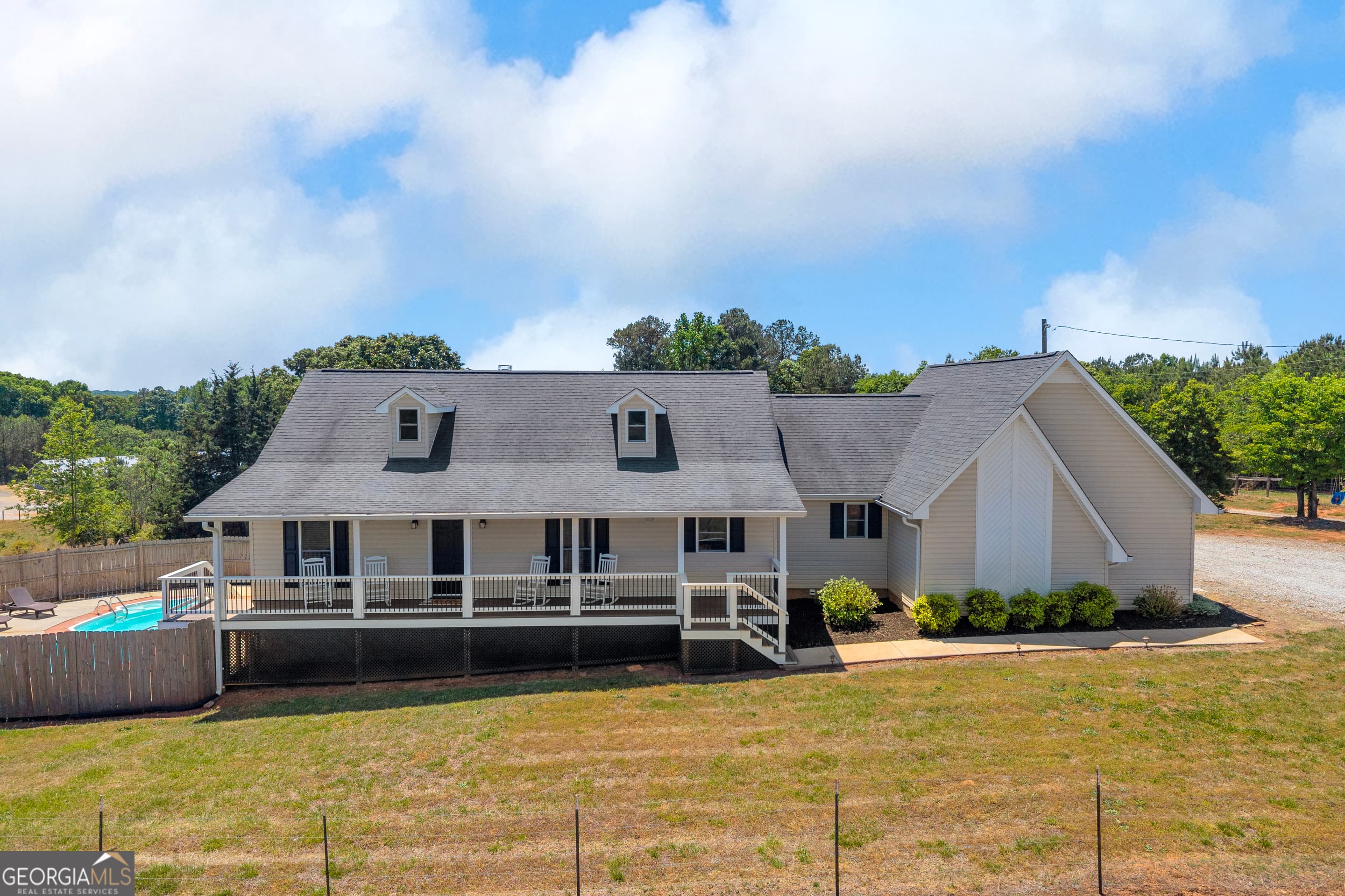 3052 Hwy 145 — photo 1