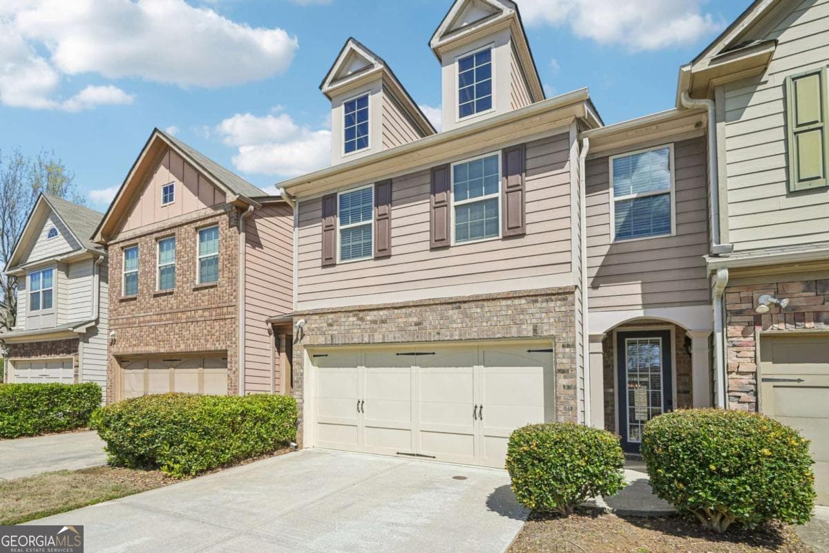 1519 Creek Bend Ln — photo 2