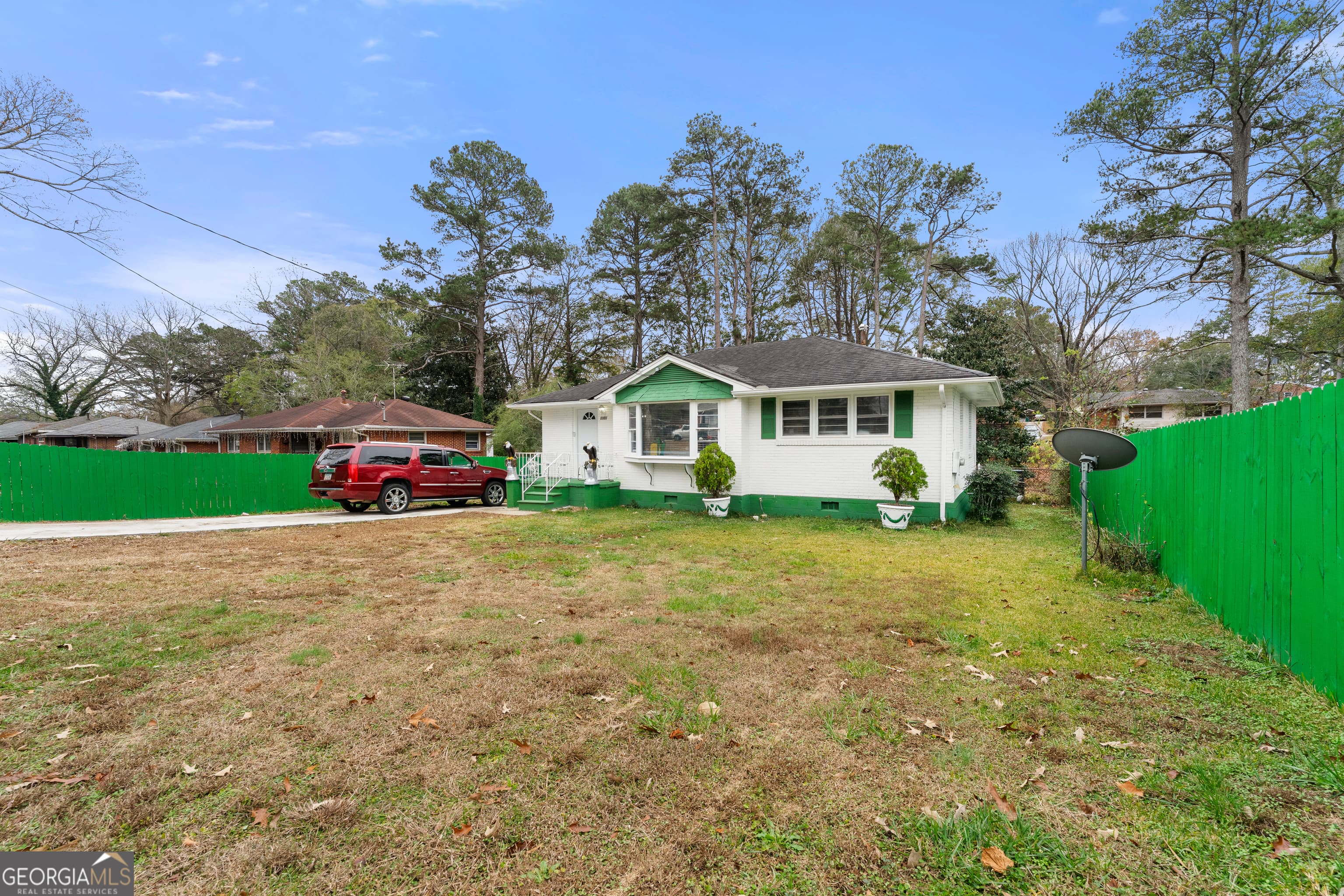 1101 Lloyd Dr — photo 2