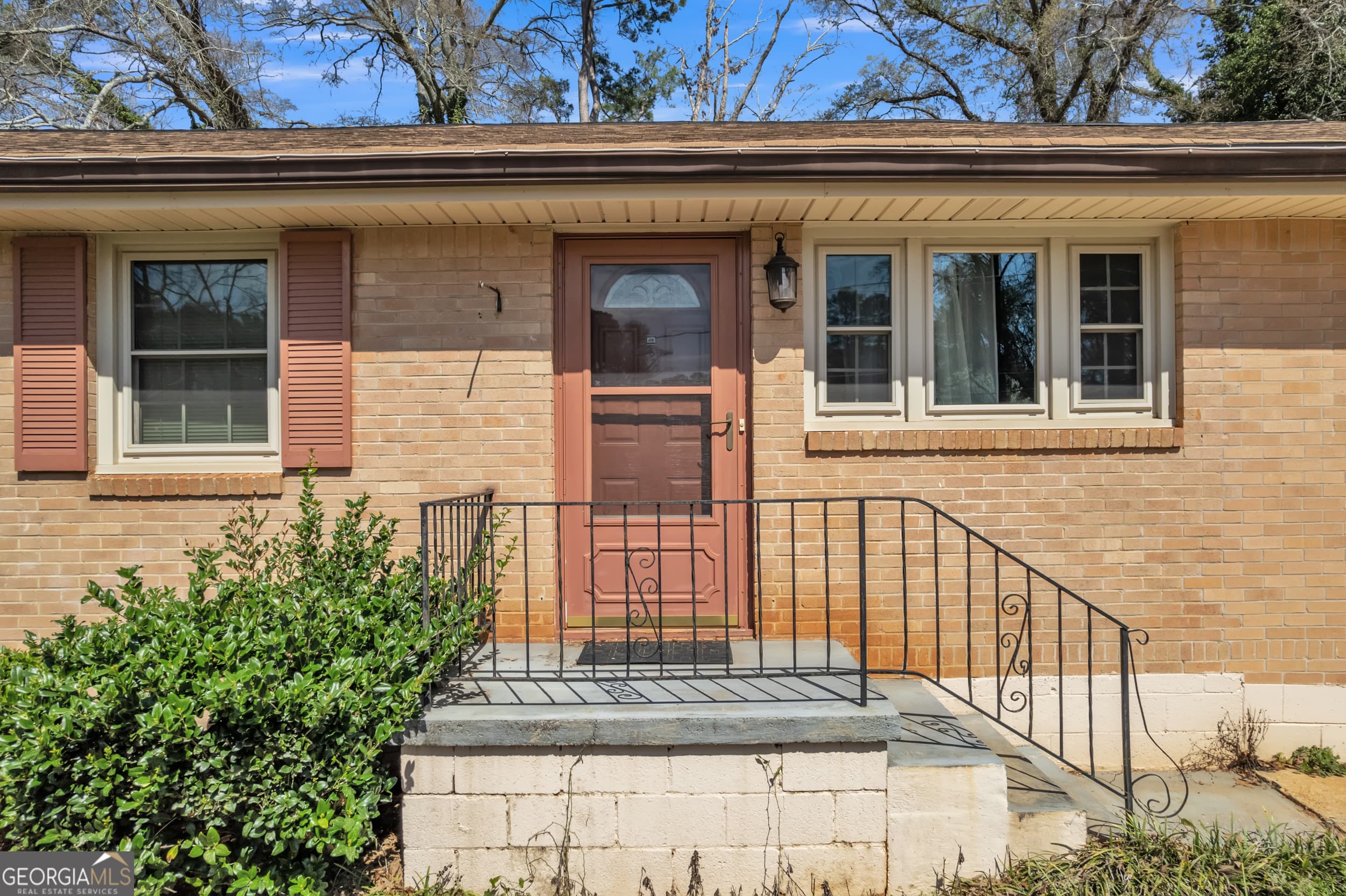 3226 Bobolink Dr — photo 2