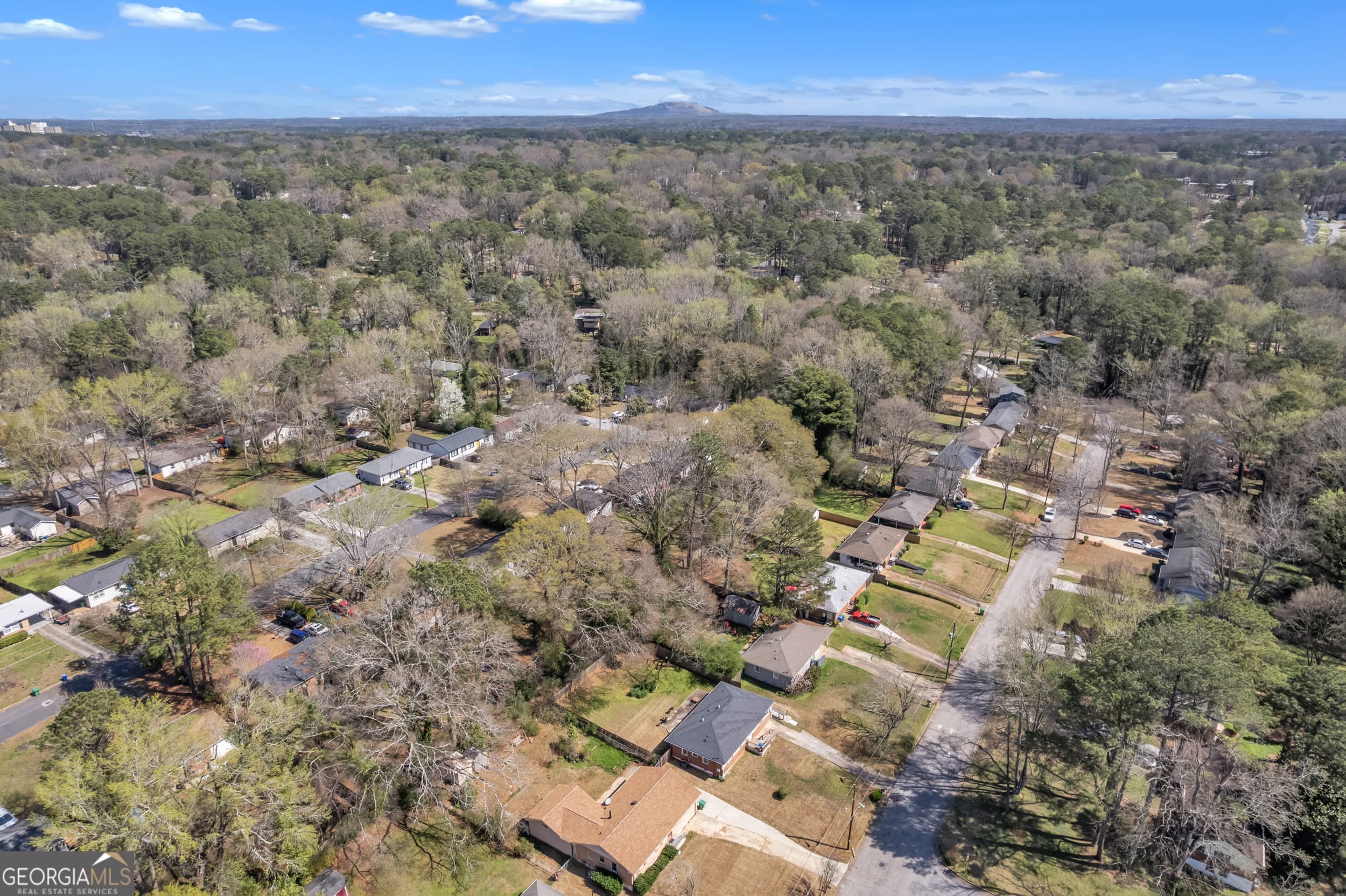 3226 Bobolink Dr — photo 41