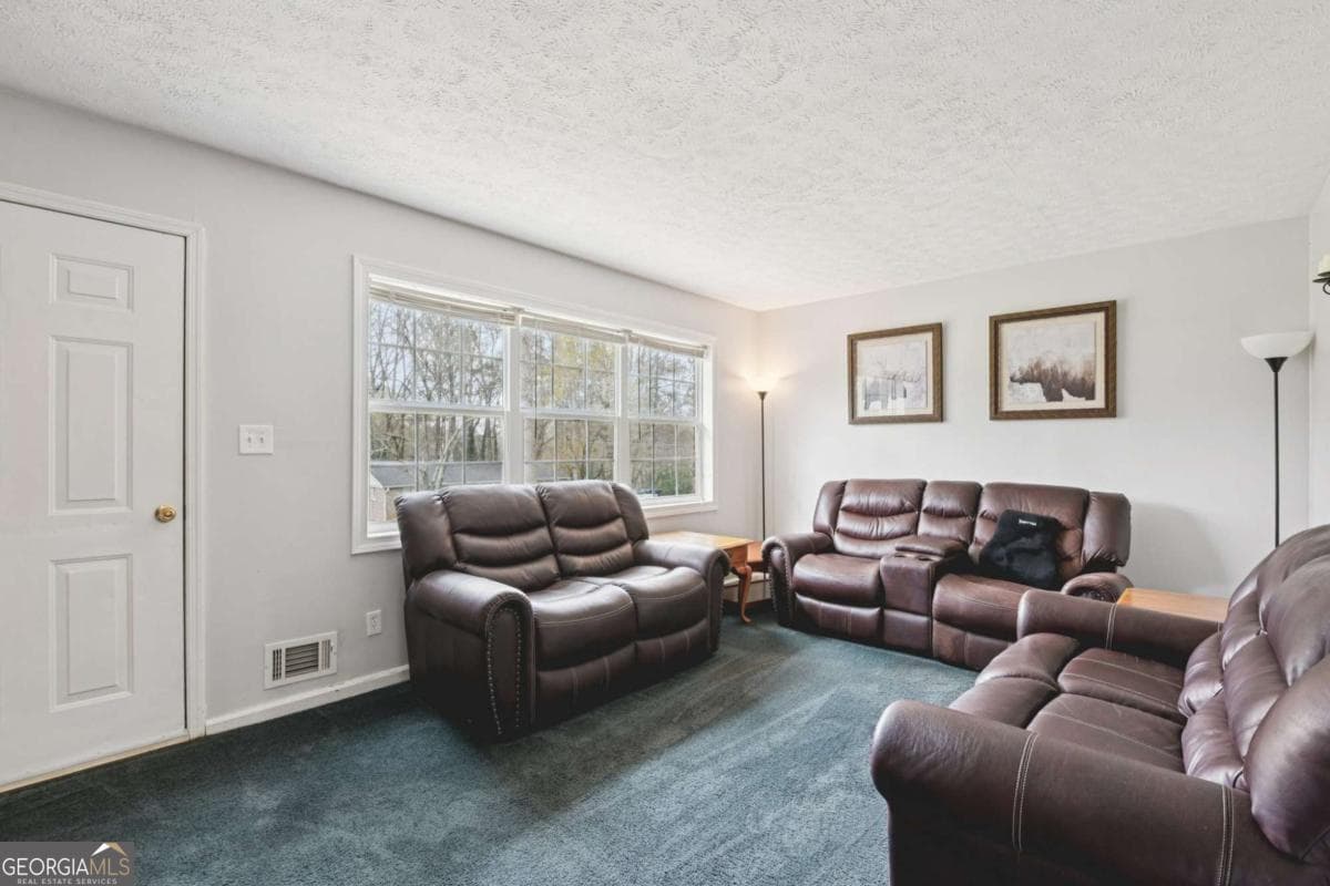 5640 Forest Dr — photo 2