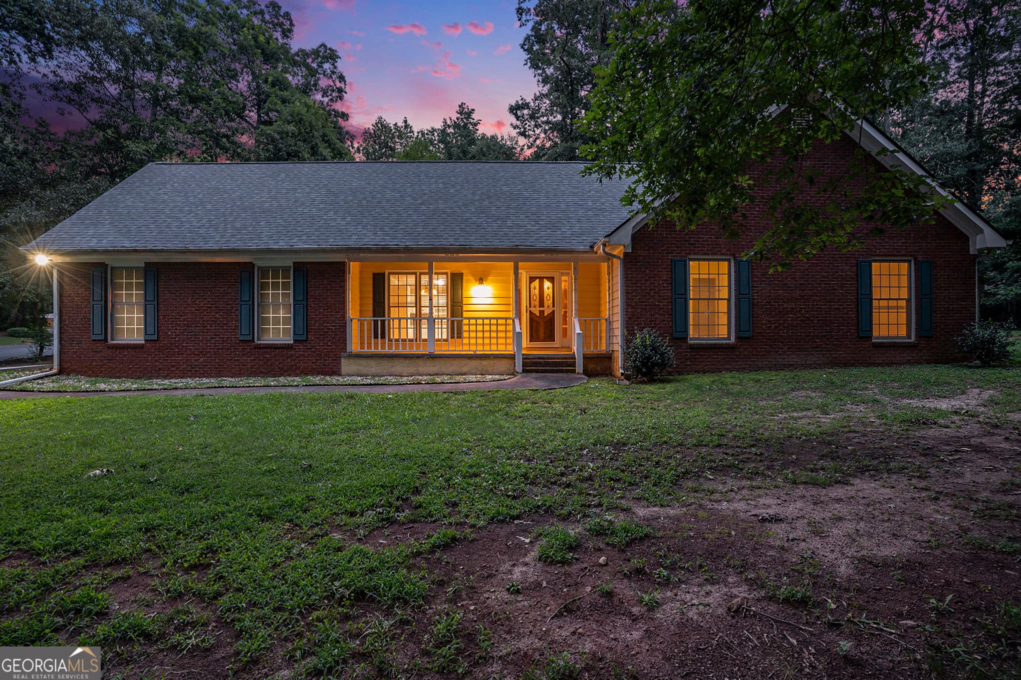 340 Radcliffe Trace — photo 2