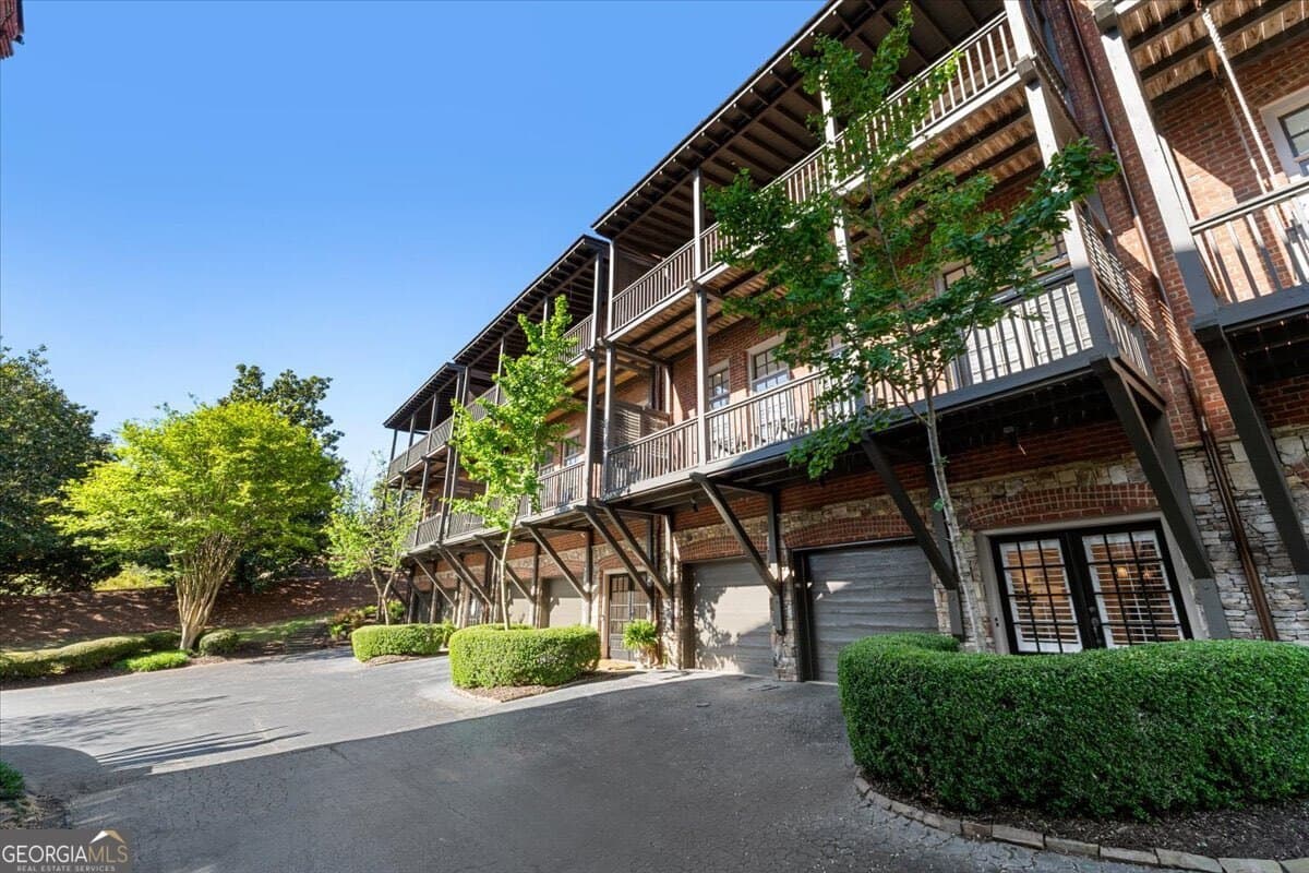 225 Founders Mill Ct — photo 1