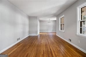 4204 Williamsburg Dr — photo 2