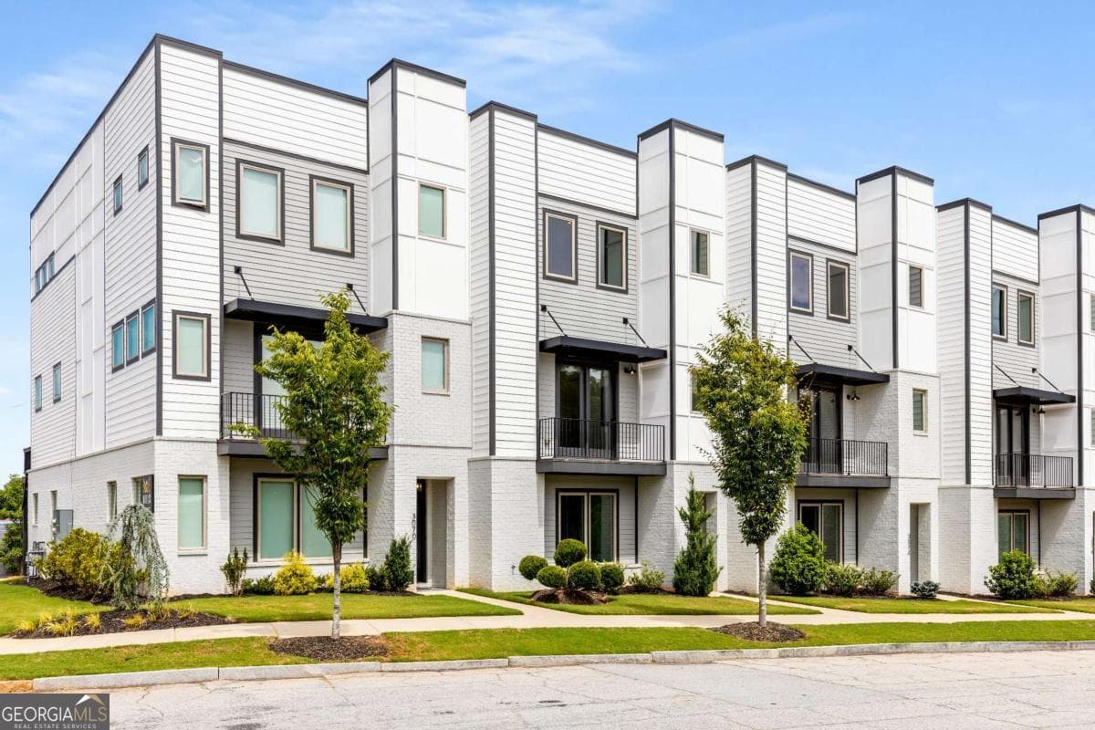 3076 Kelly St — photo 1