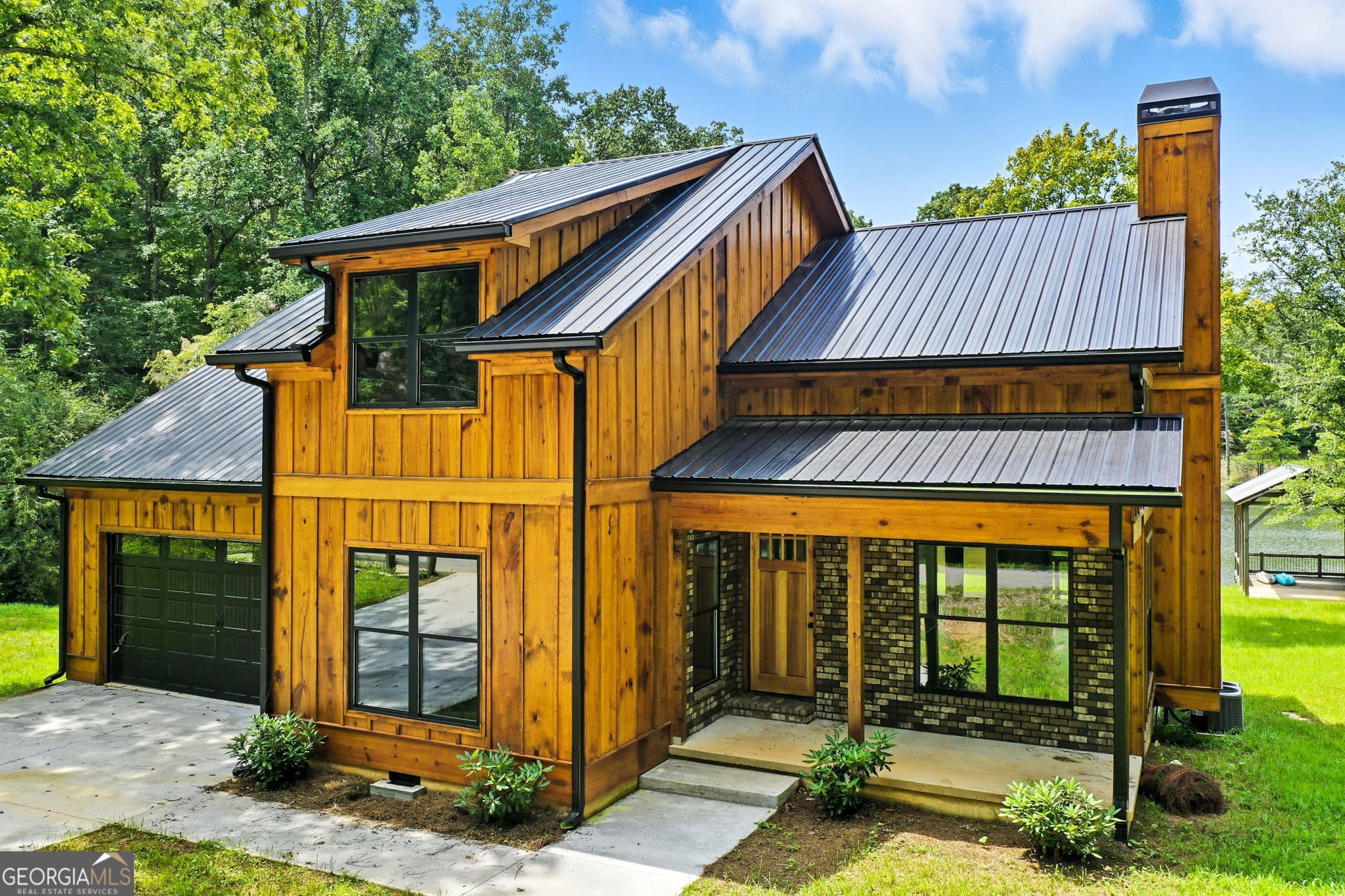 579 Twin Mountain Lake Circle — photo 2