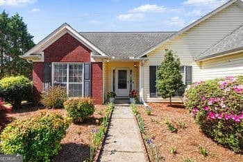 2130 Saint Thomas Way — photo 2