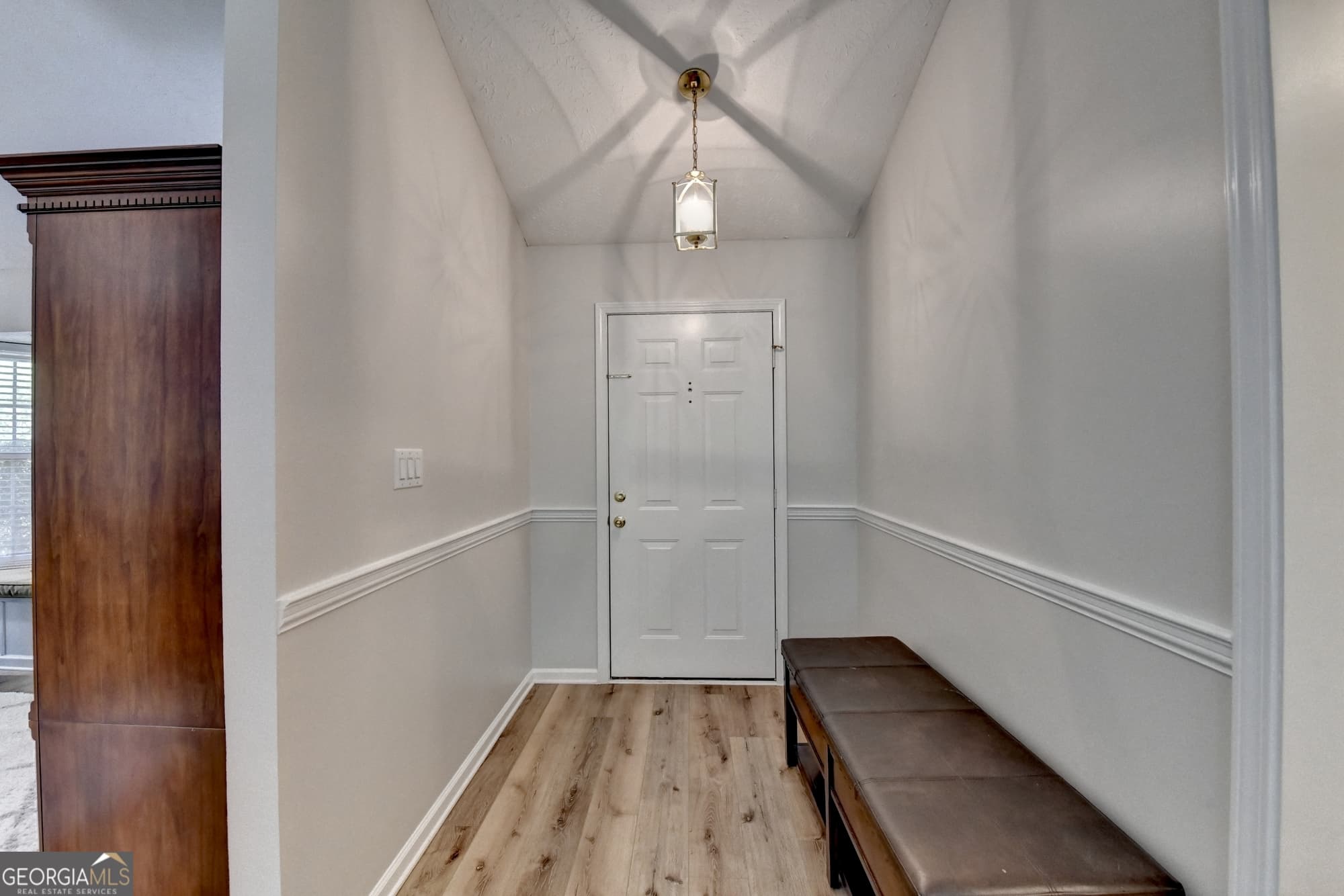 11120 Abbotts Station Dr — photo 2