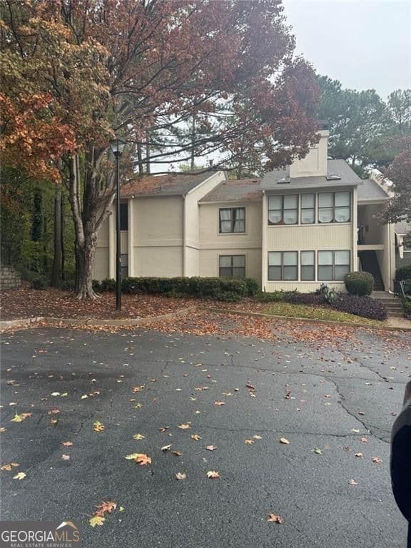 2401 Huntingdon Chase — photo 1