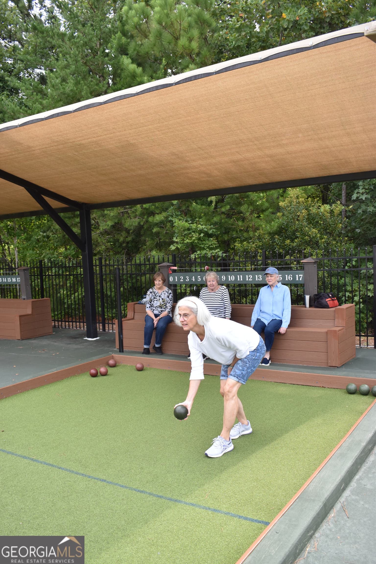 319 Columbine Dr — photo 61