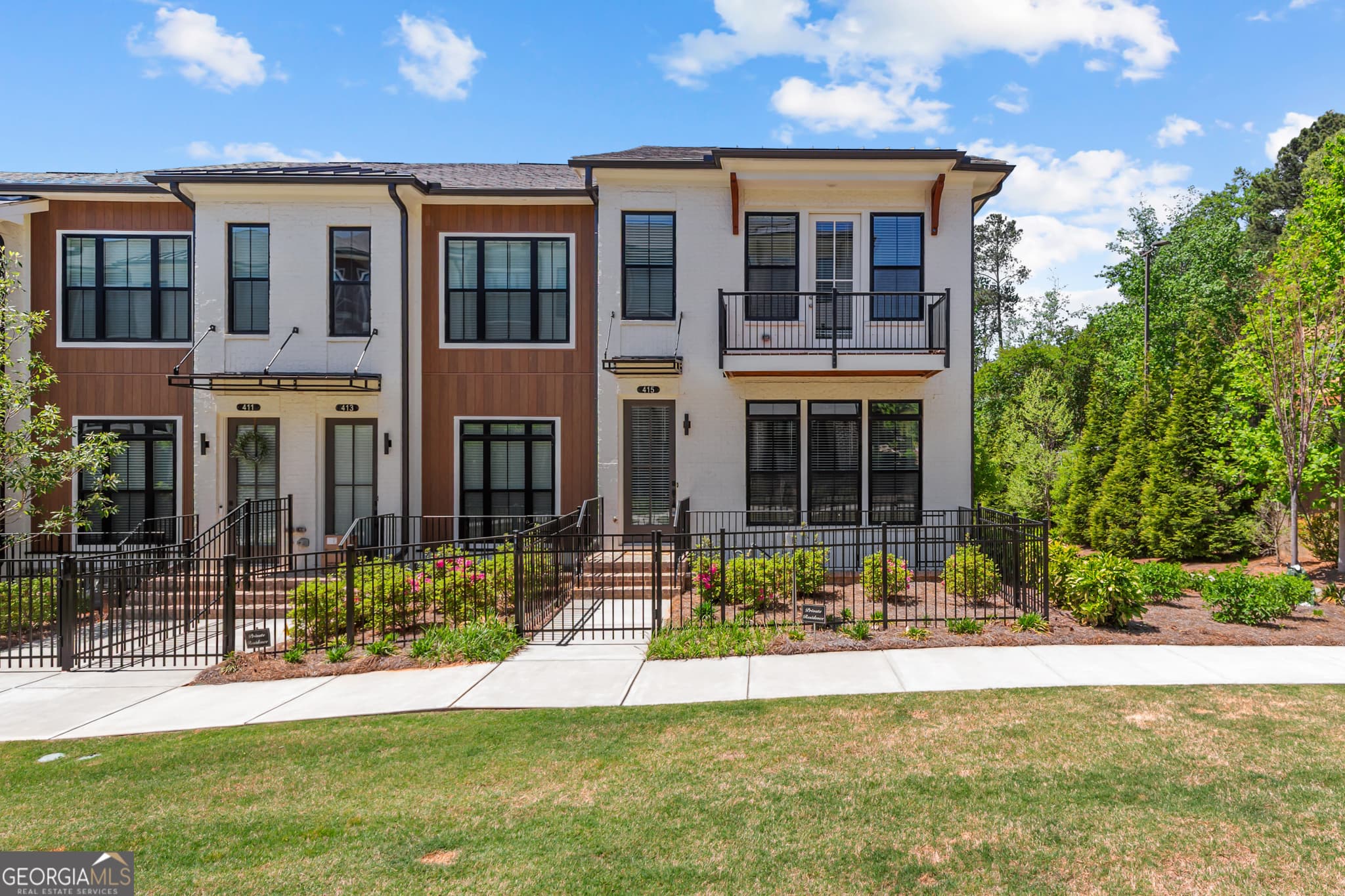 415 Olmstead Way — photo 2