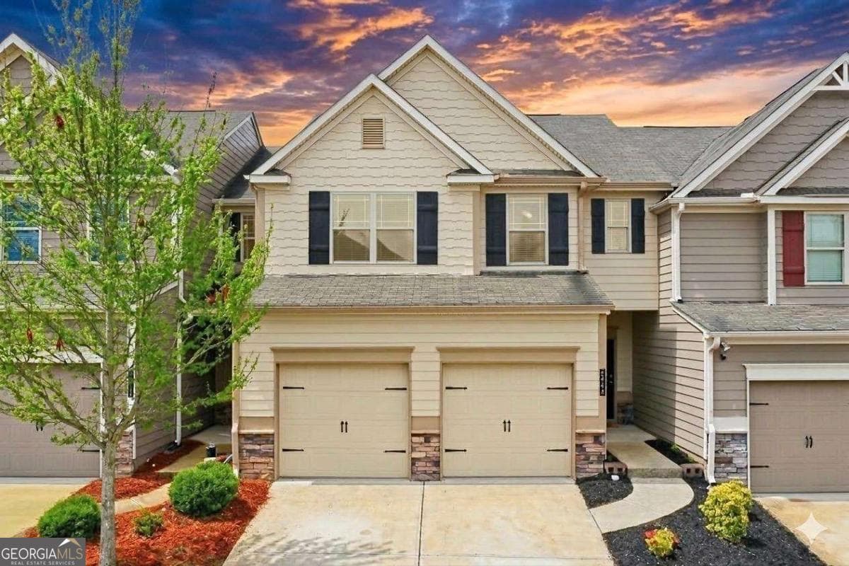 3444 Castleberry Village Circle 40 — photo 1