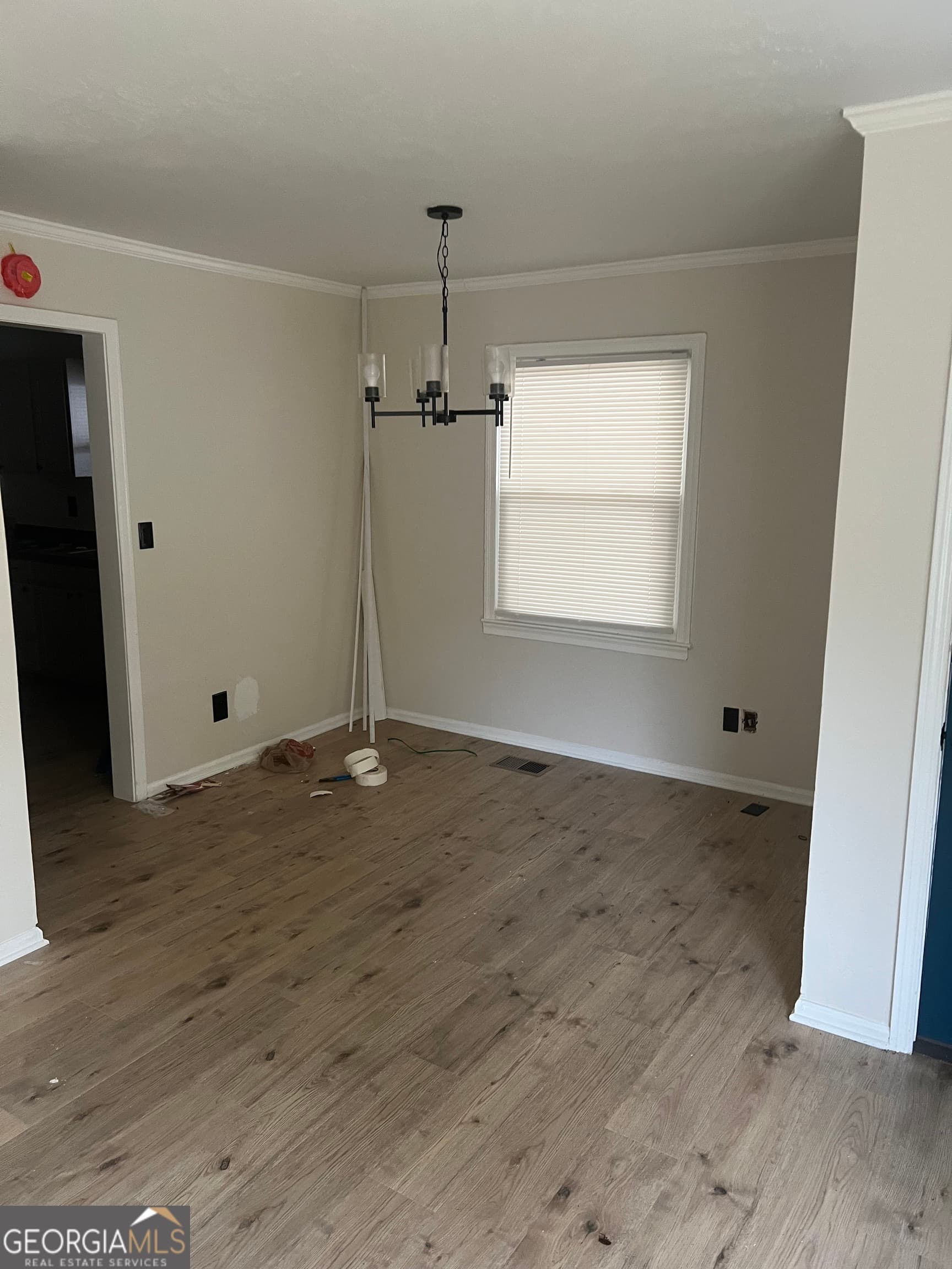 784 Springvalley Dr — photo 2