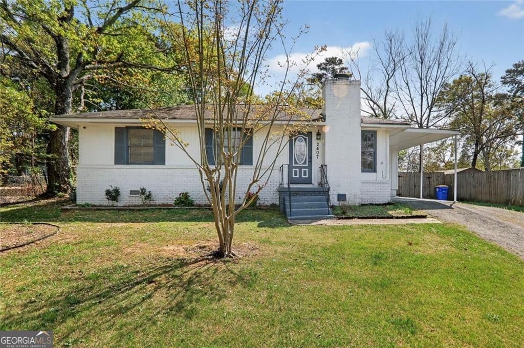 2407 Woodland Dr — photo 1