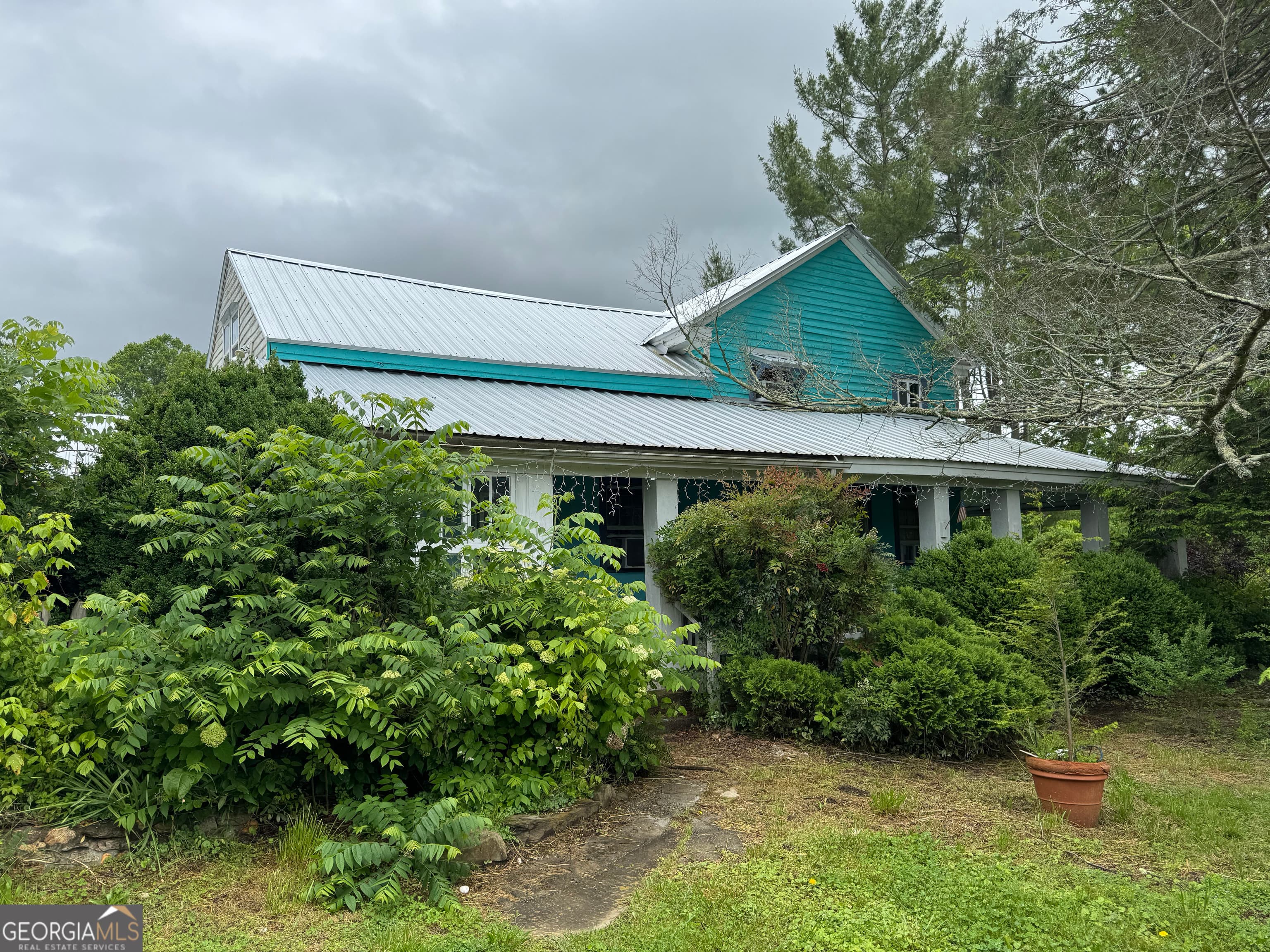 9122 Blue Ridge Hwy — photo 1