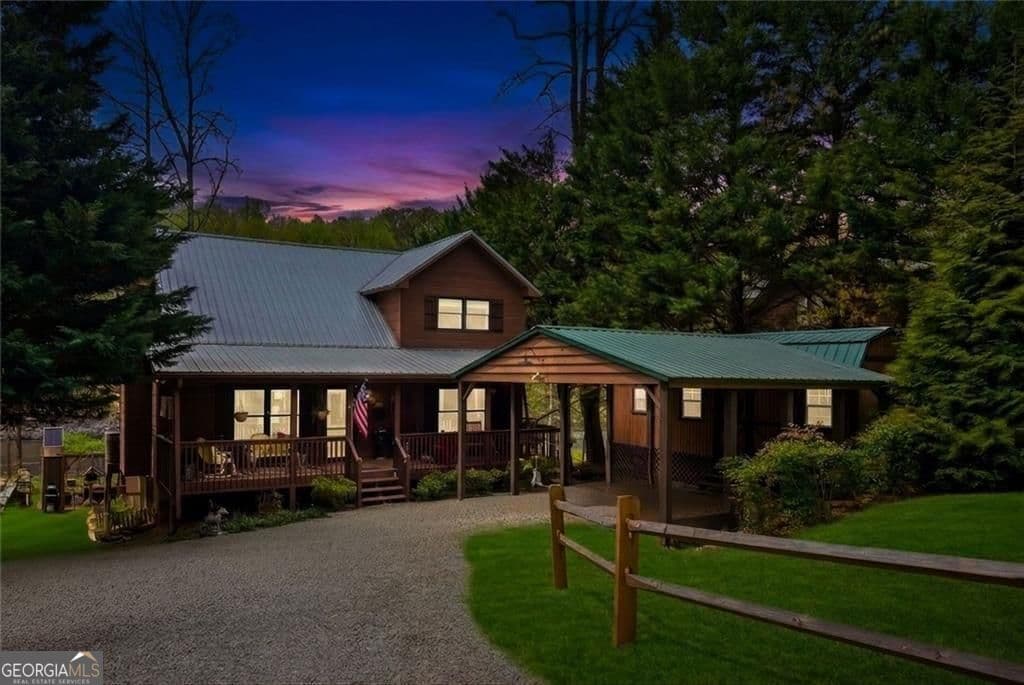 20 Edgewater Ln — photo 2