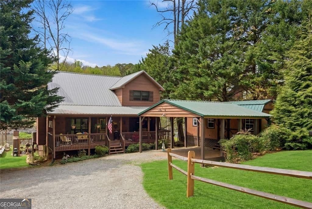 20 Edgewater Ln — photo 1