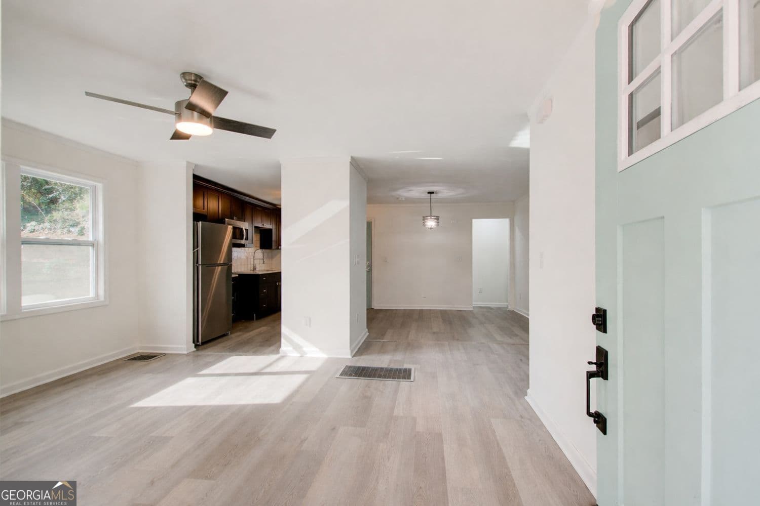 2879 Harlan Dr — photo 2