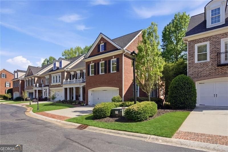 2416 Loxford Ln — photo 2