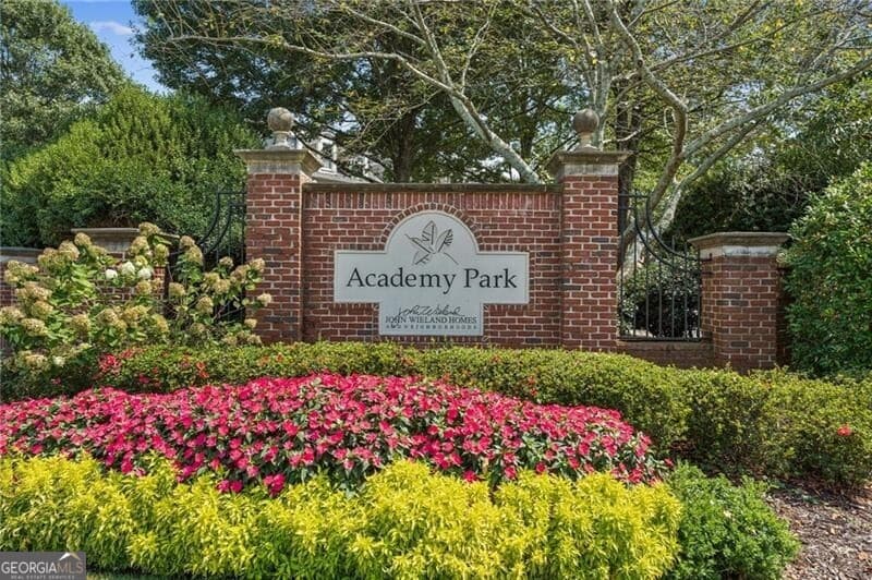 2416 Loxford Ln — photo 55