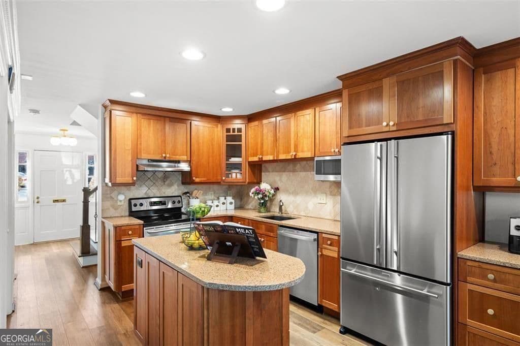 1105 Clairemont Ave P — photo 2