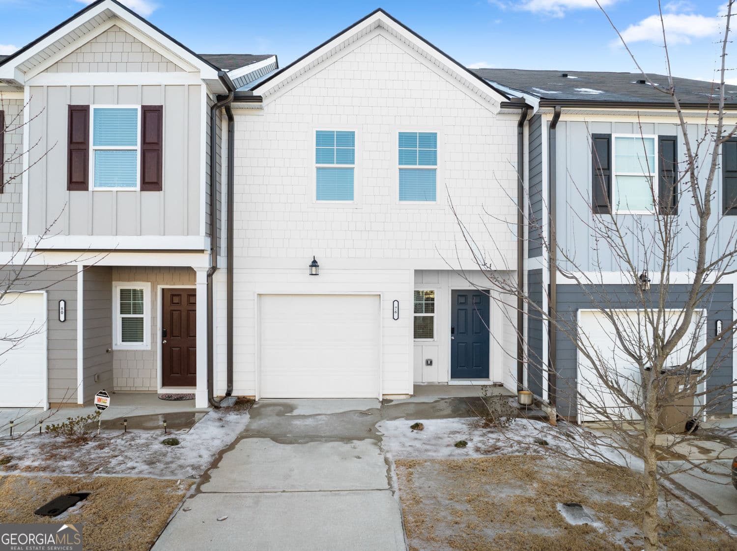 76 Regent Park — photo 1