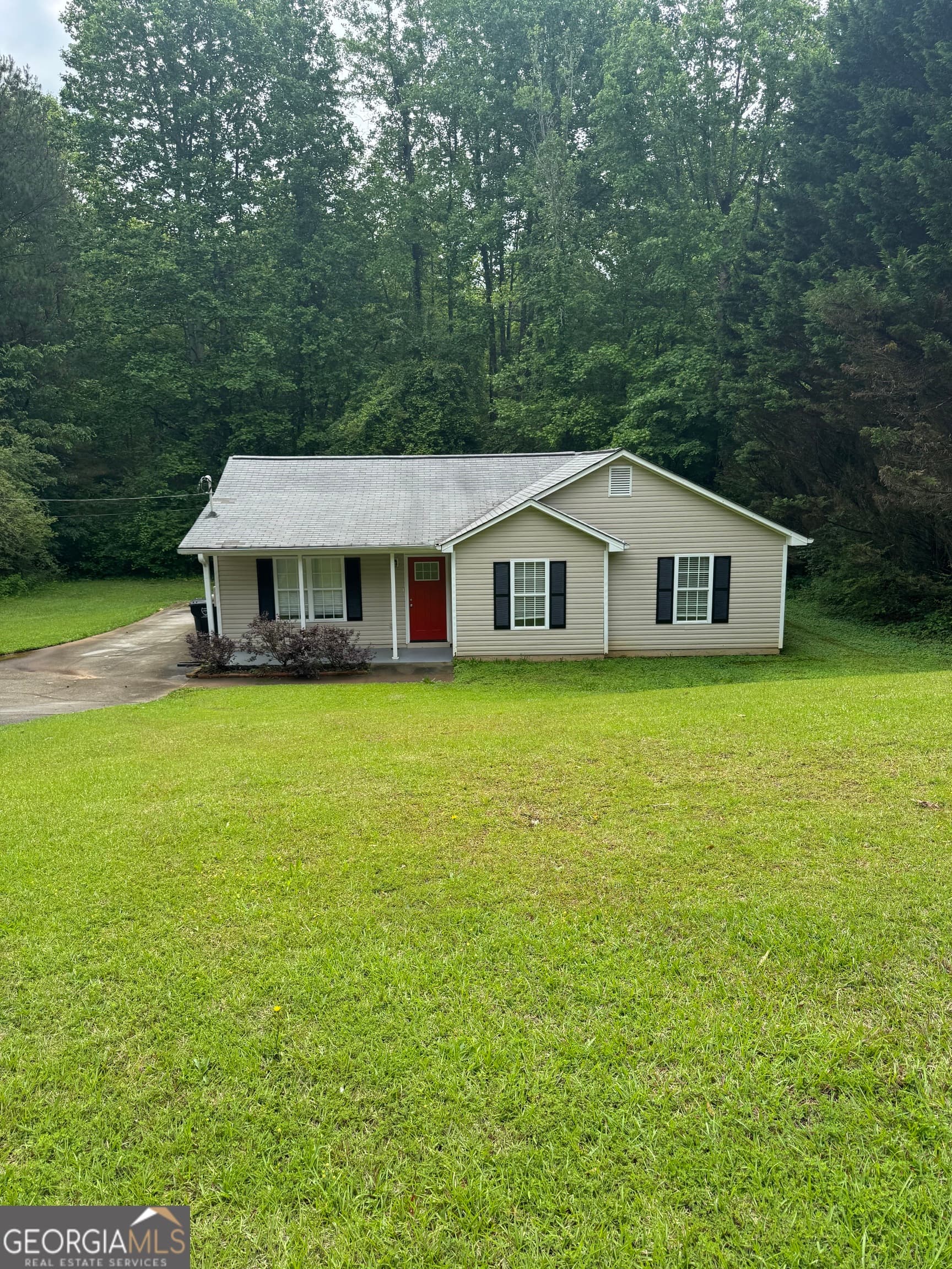 572 Southern Trace Dr — photo 2