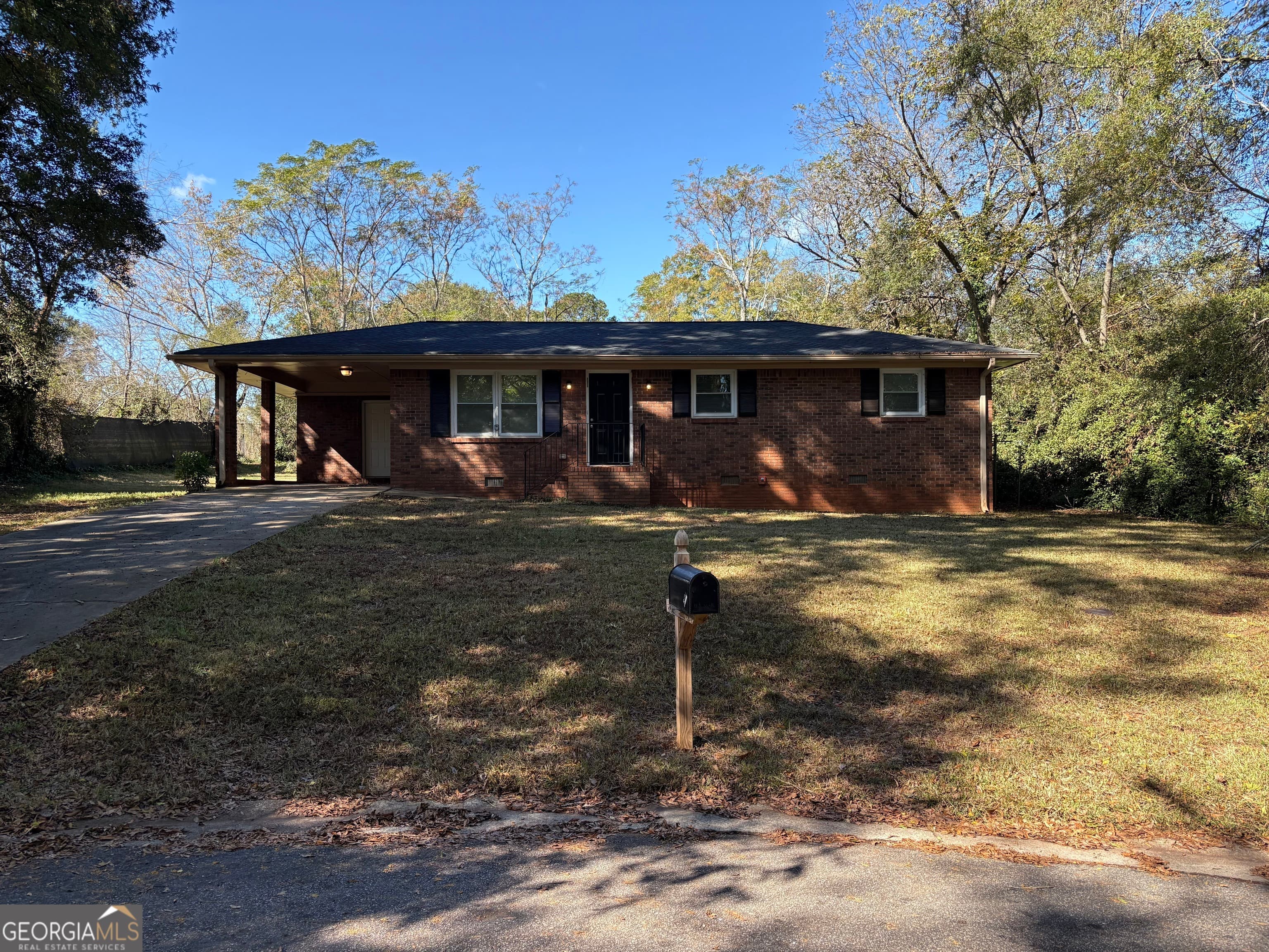 511 E Marable St — photo 1