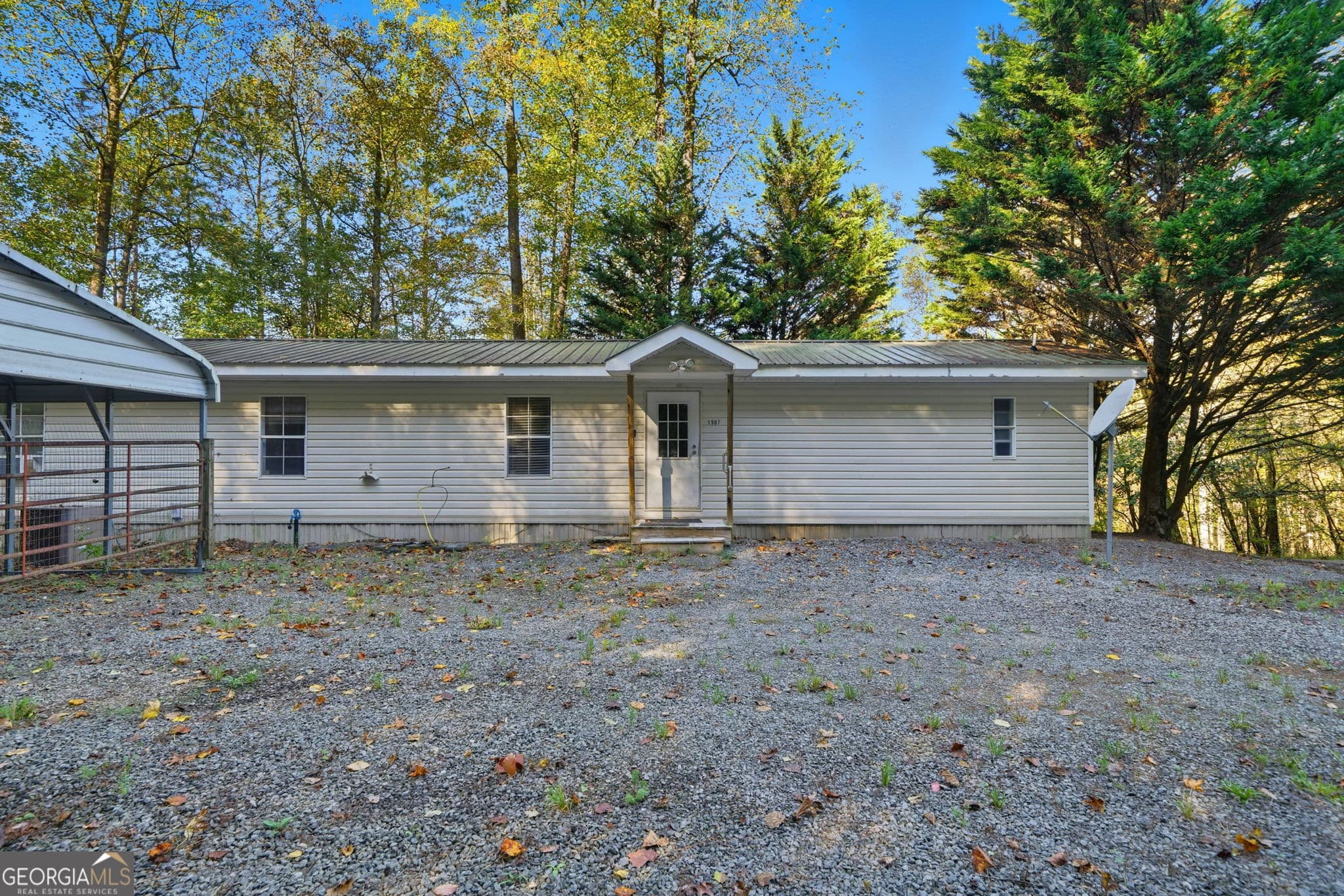 1907 John Call Rd — photo 1