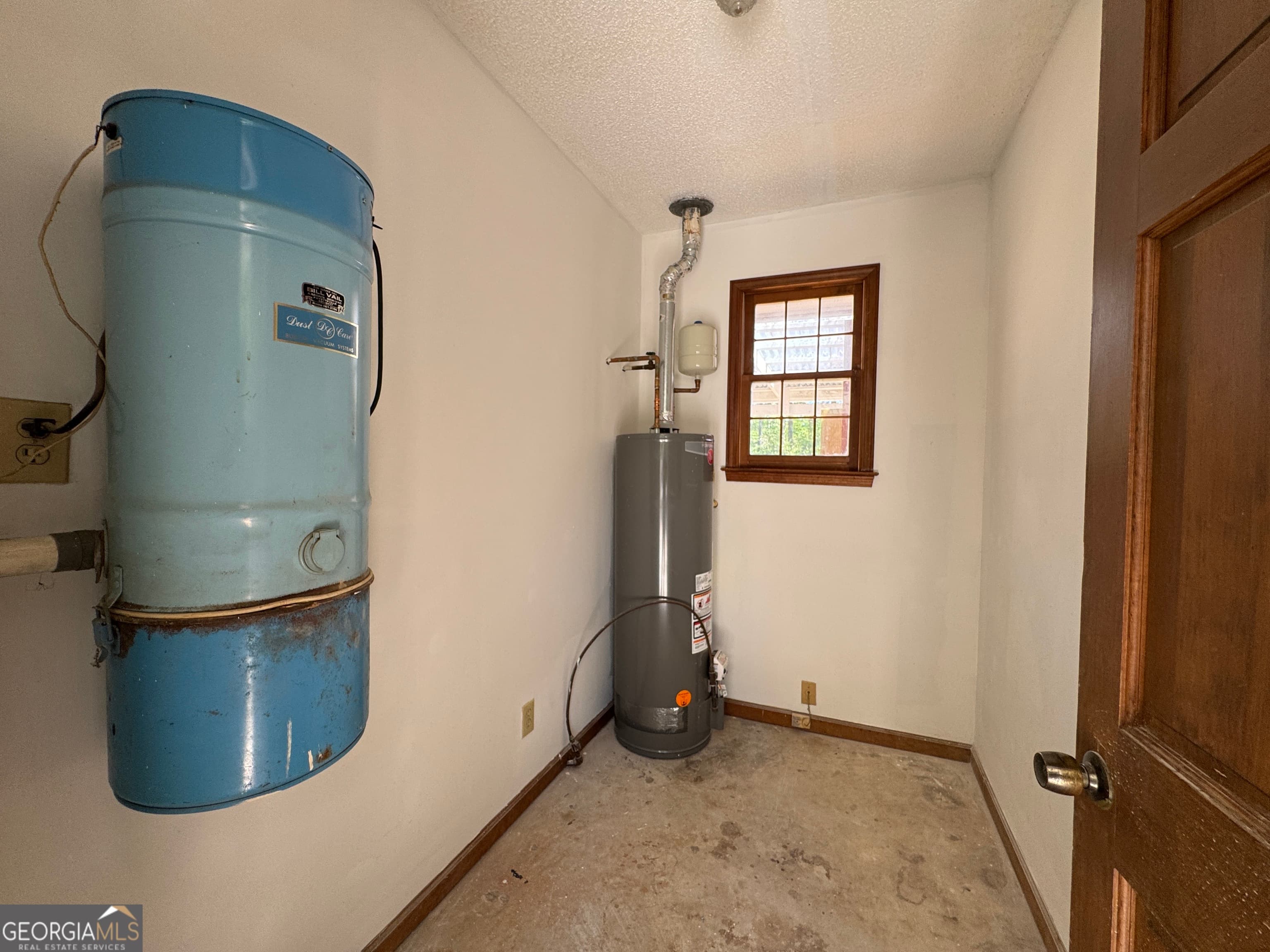 700 Ponderosa Ct — photo 53