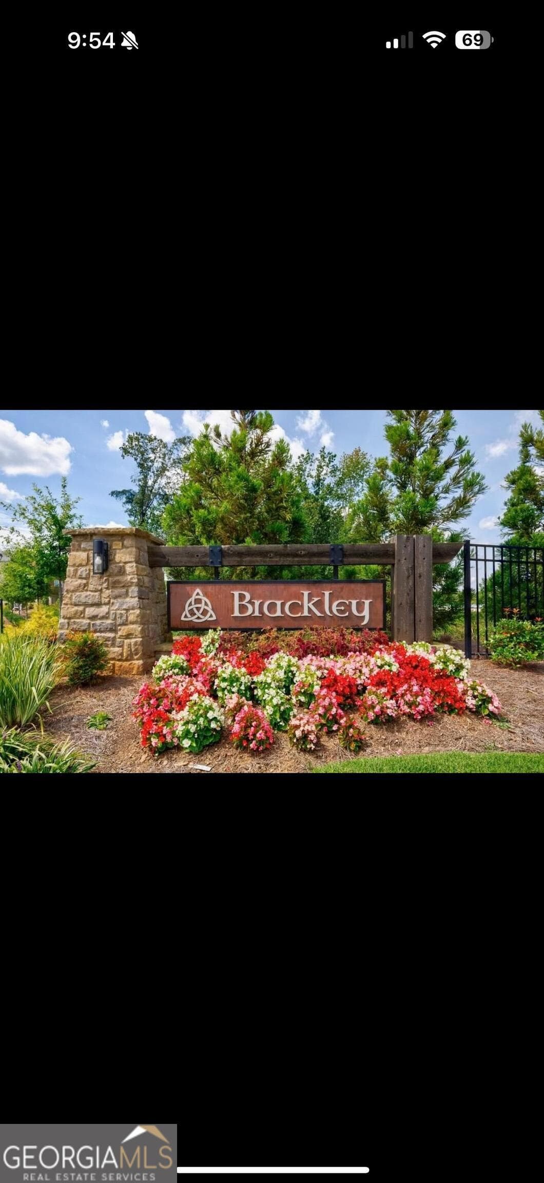 104 Brackley Dr — photo 2