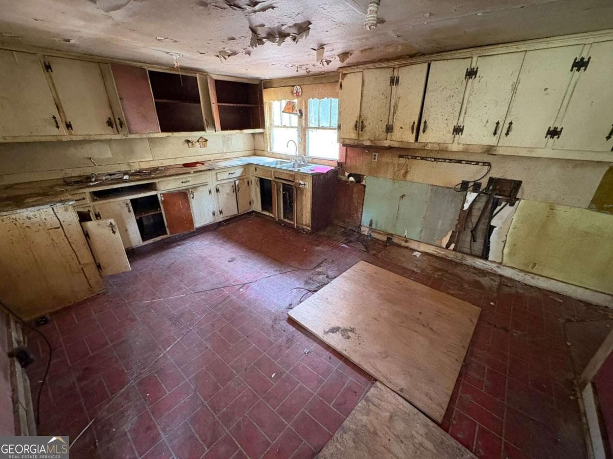 3700 Moore Rd — photo 12