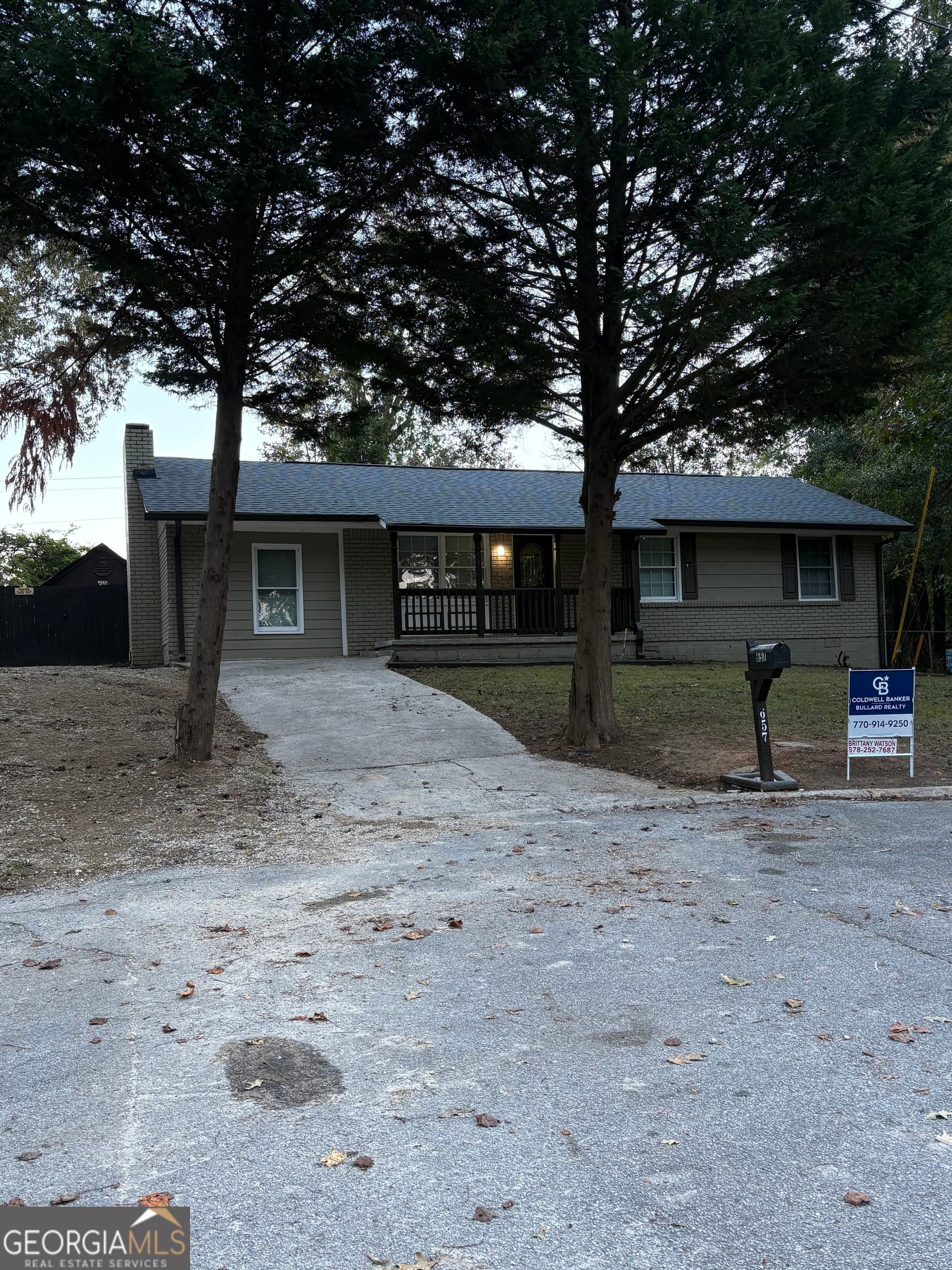 657 Utoy Ct — photo 2