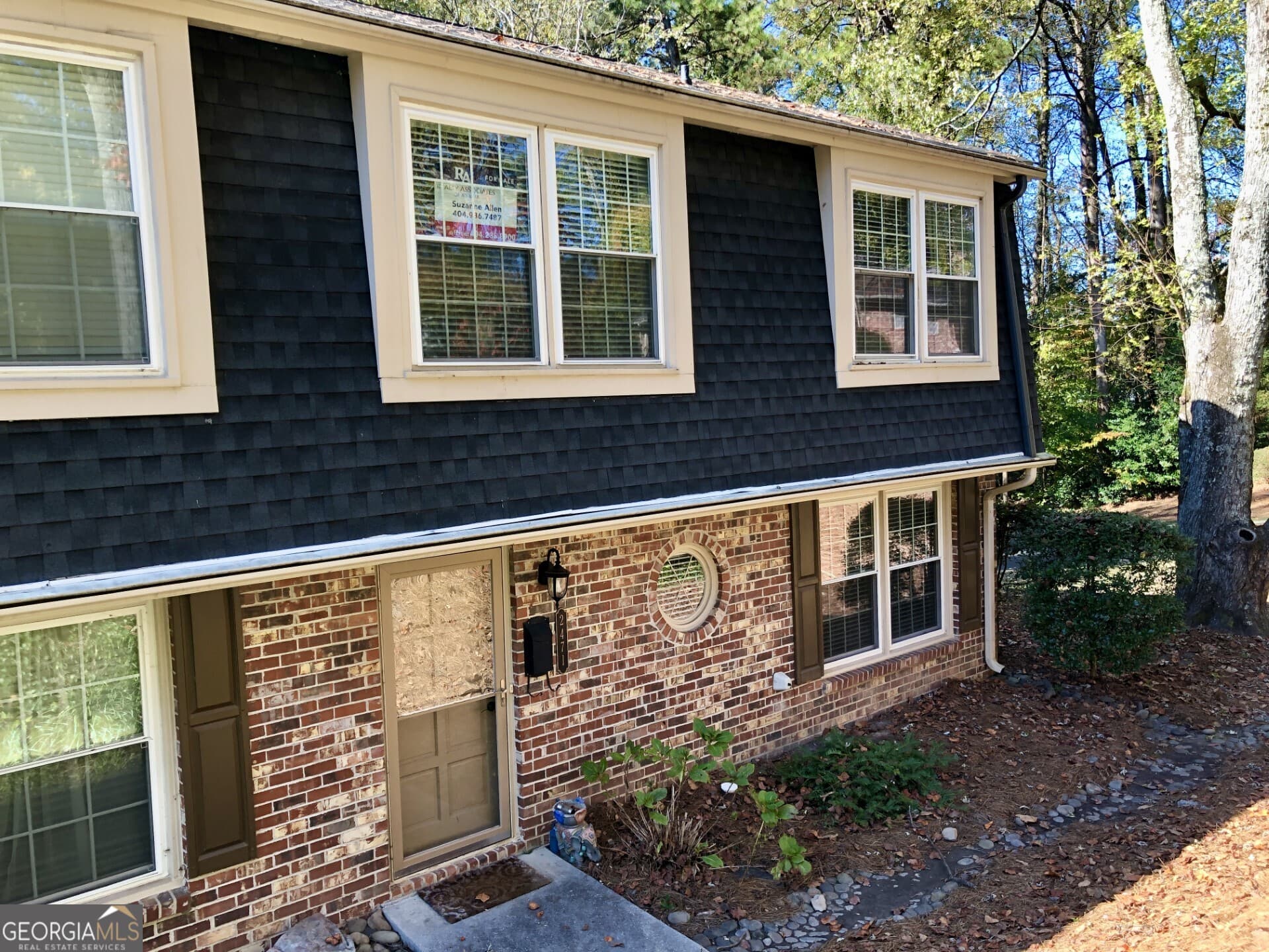 2471 Northlake Ne Ct — photo 1