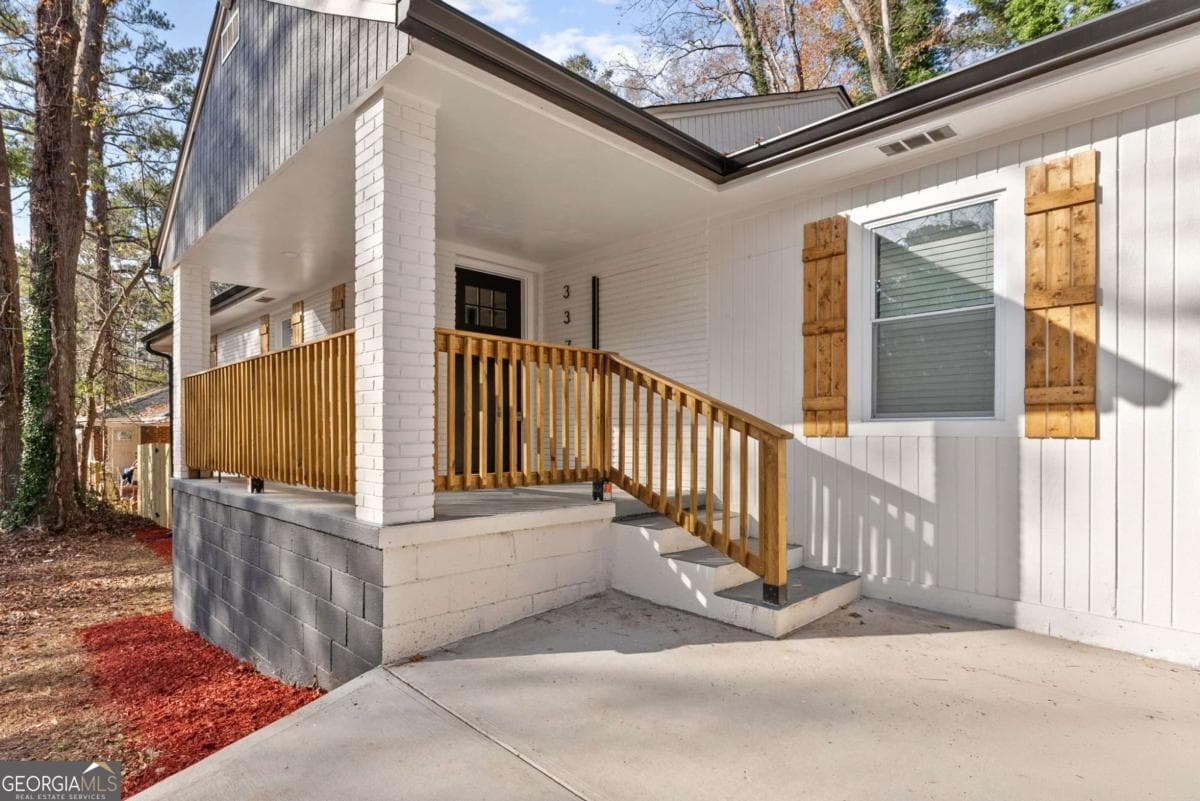 3372 Jackson Dr — photo 2