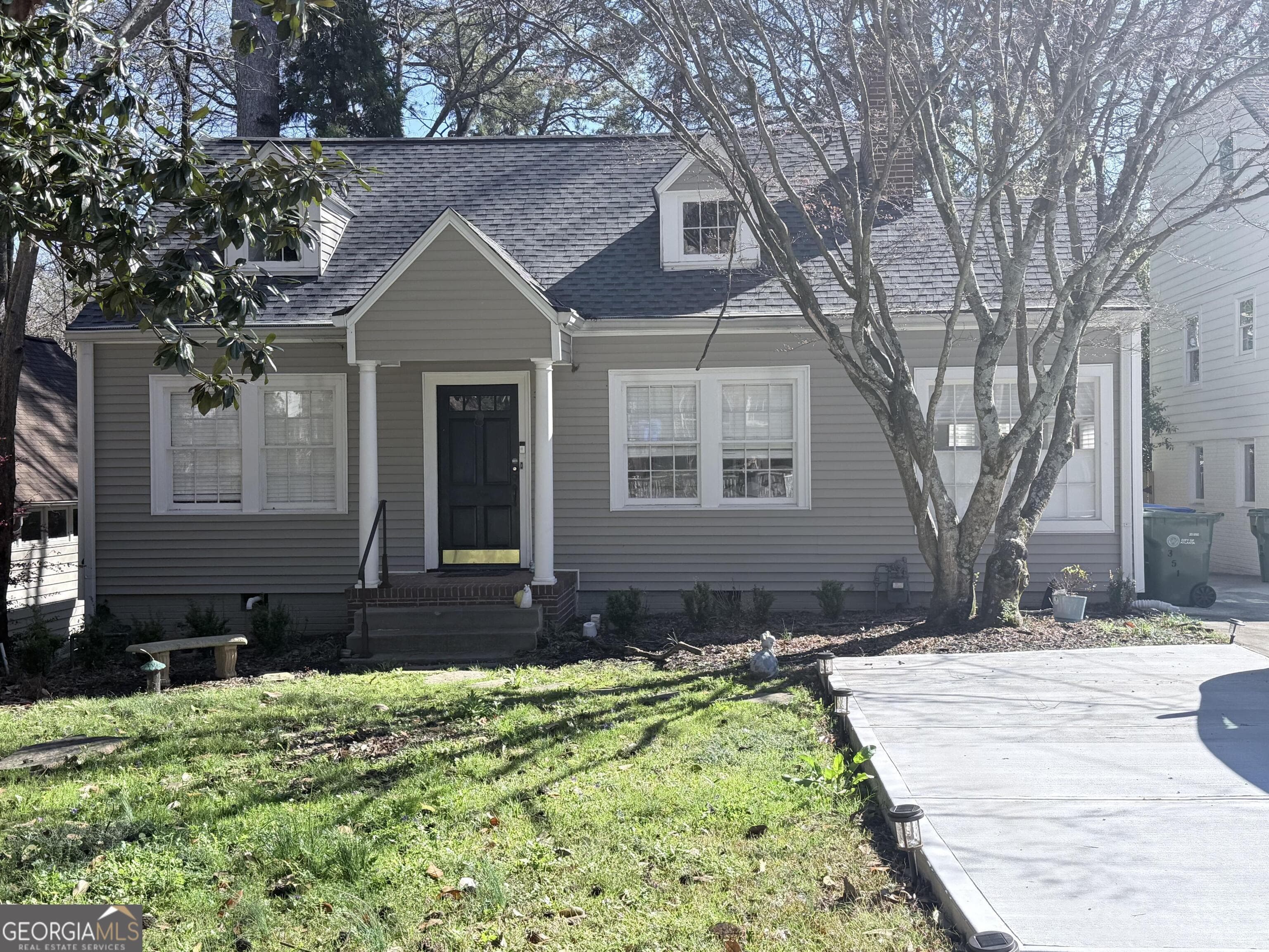 351 Delmont Ne Dr — photo 1