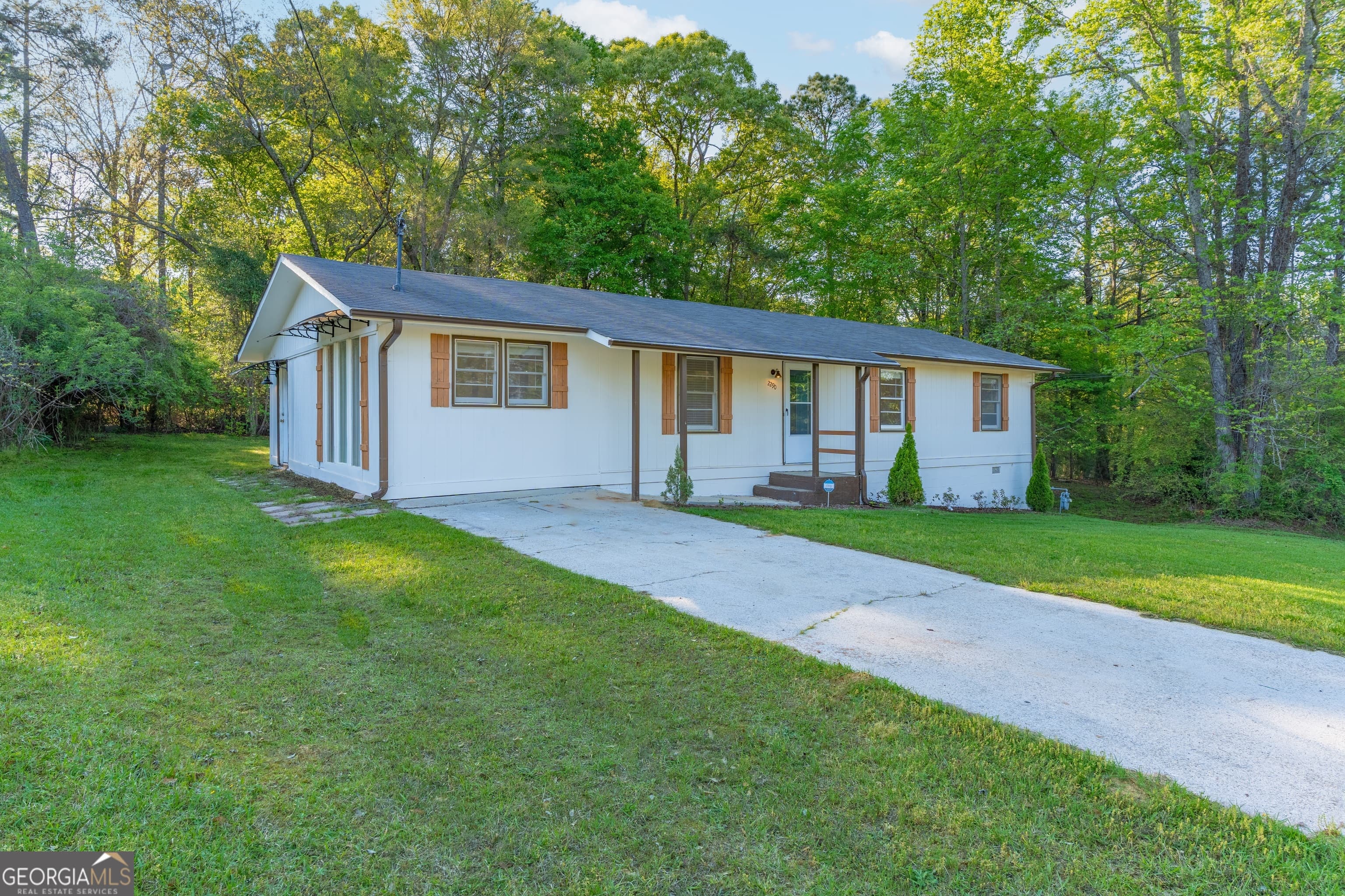 2290 Pinetree Ne Ln — photo 2