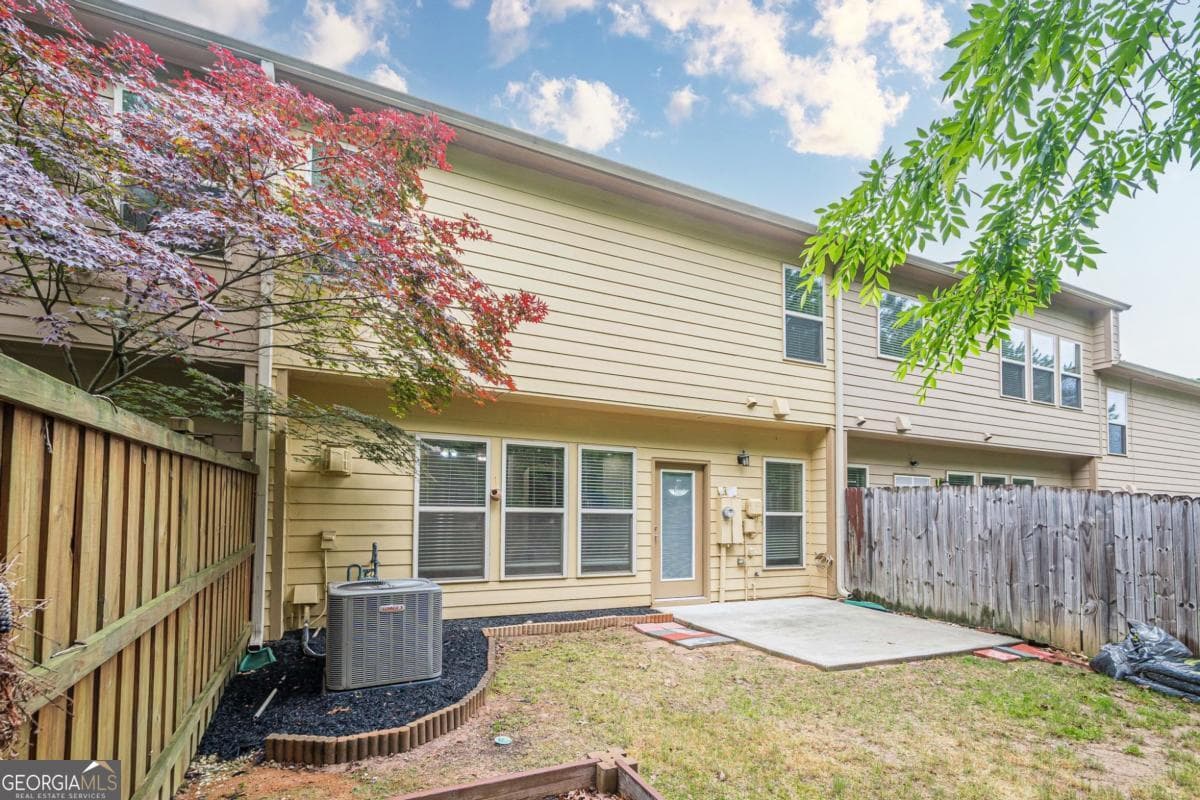 1425 Faircrest Ln — photo 59