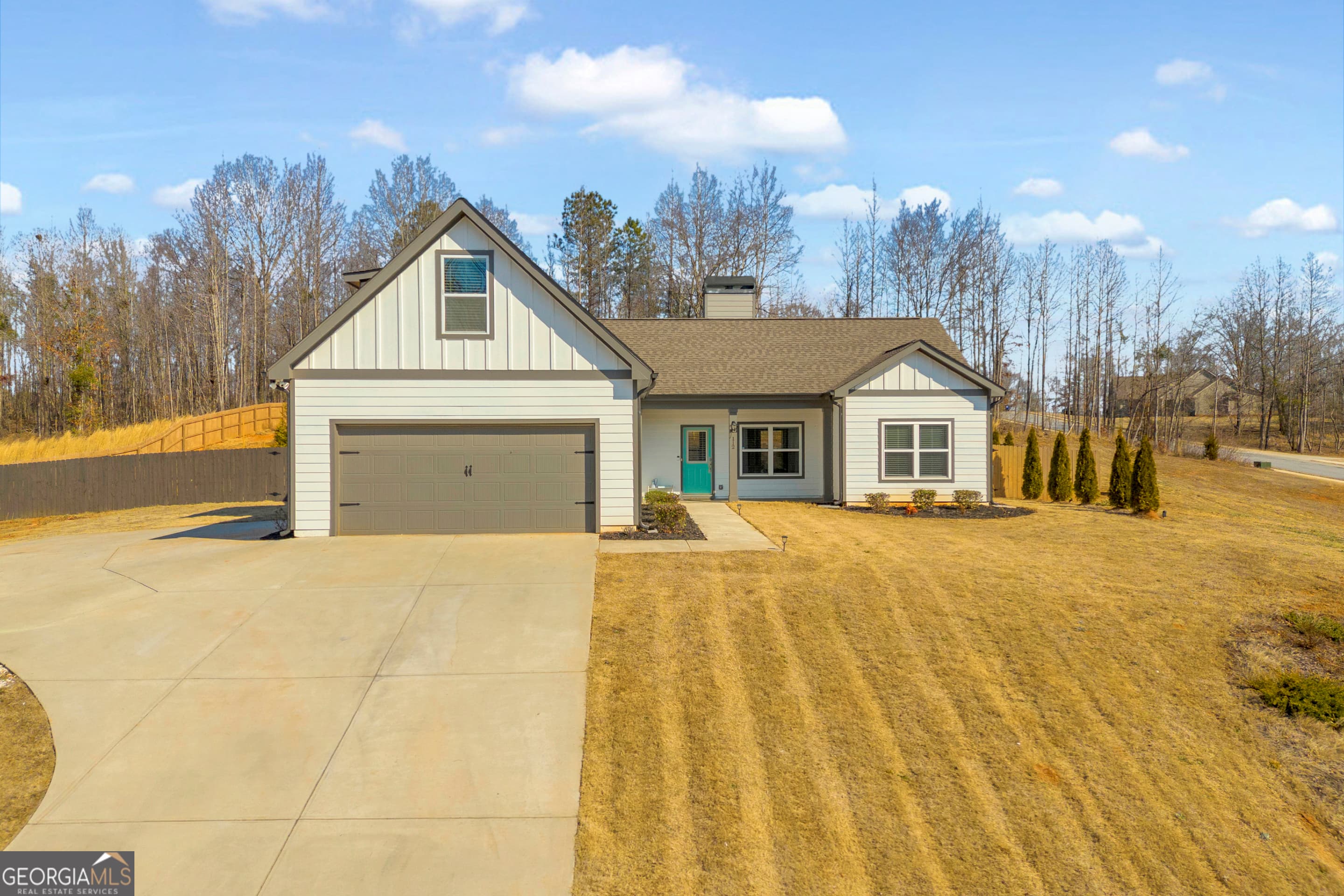 112 White Oak Trail — photo 1