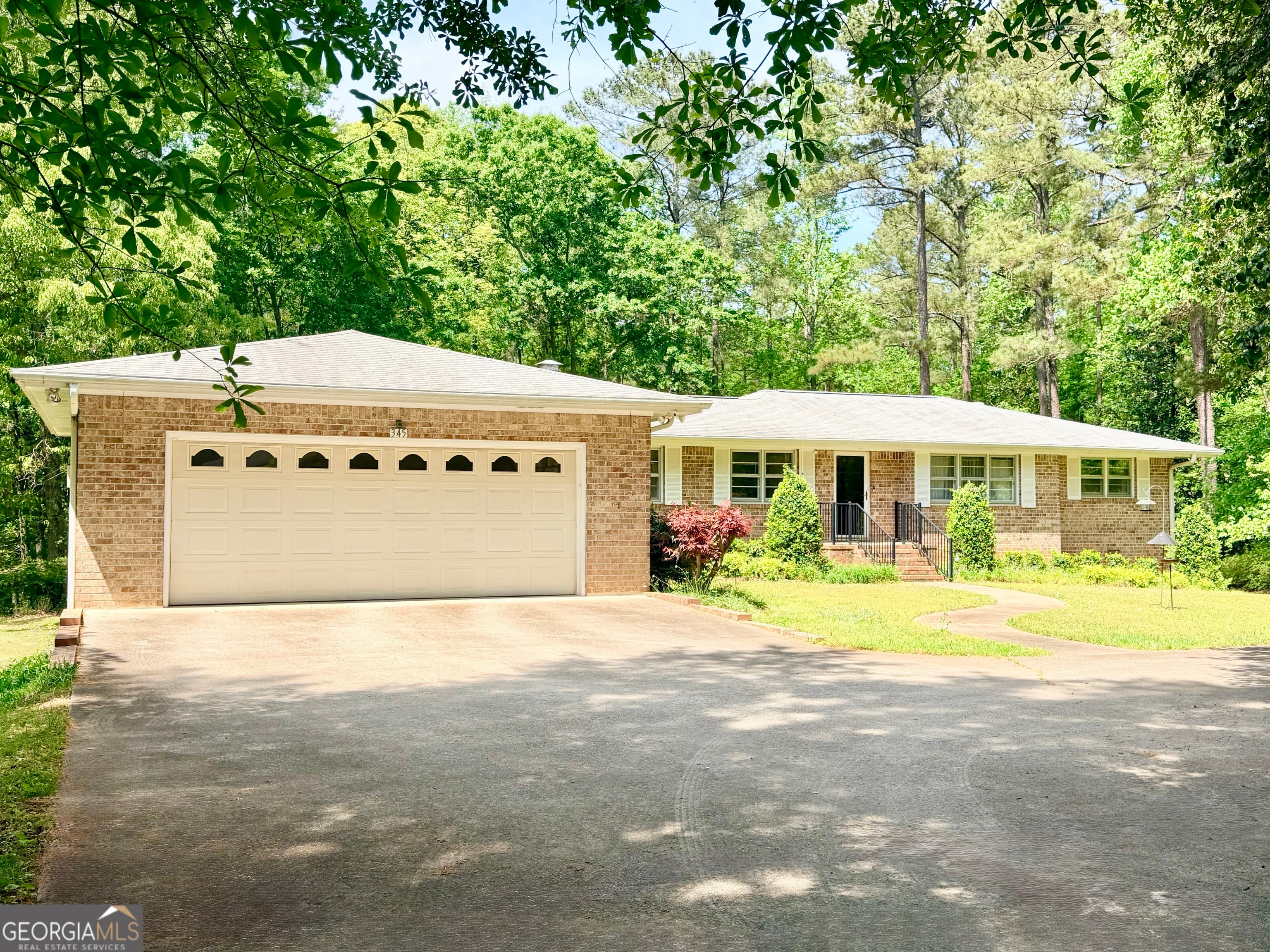 345 Elliott Rd — photo 2