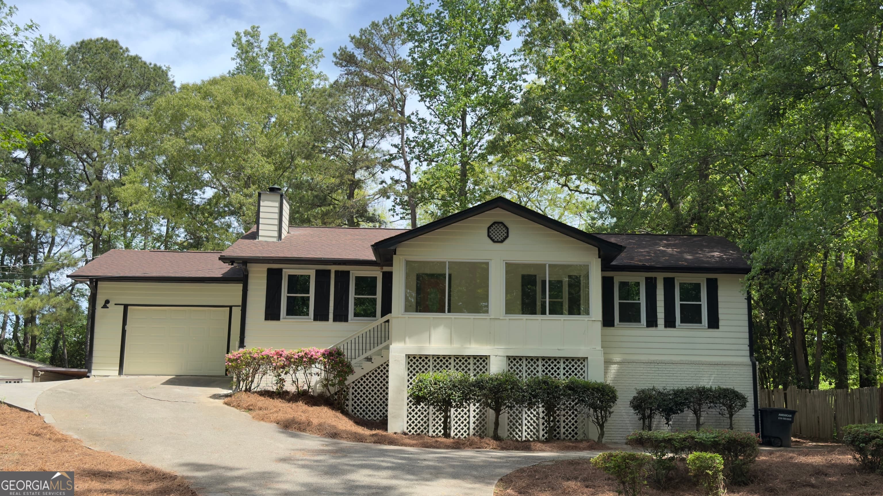 738 Gardner St — photo 2