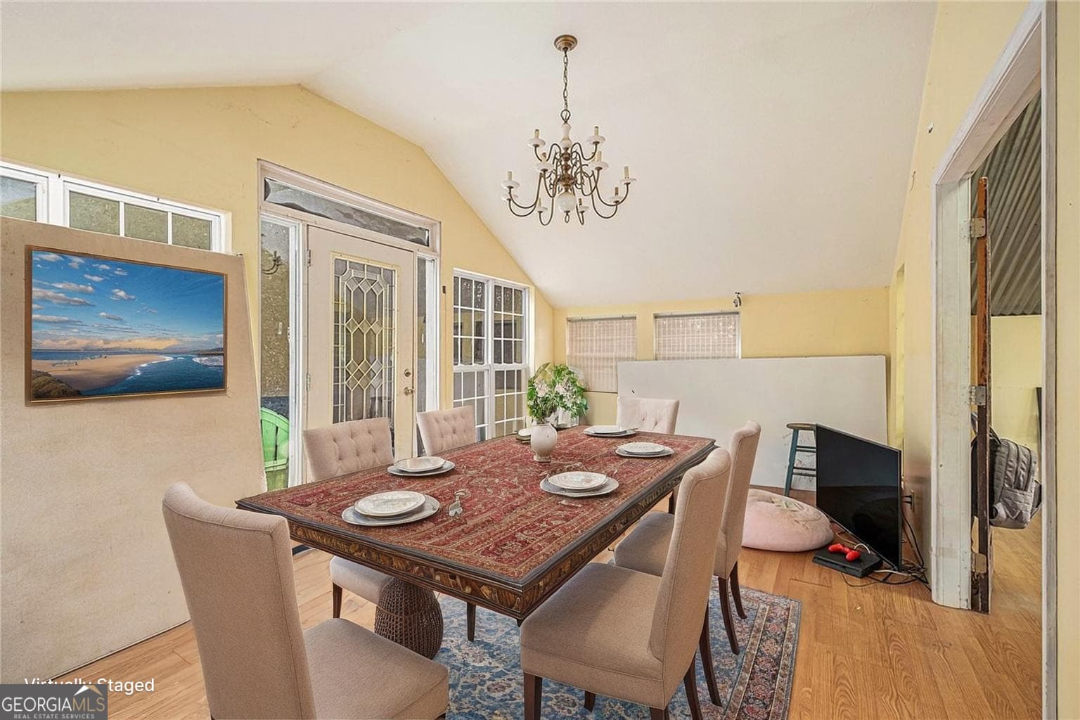 880 Golf Course Rd — photo 2