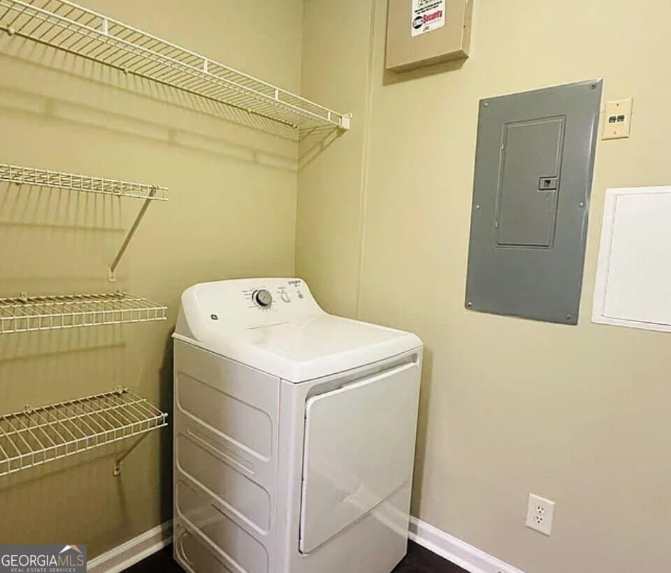 3221 Fairington Dr — photo 10