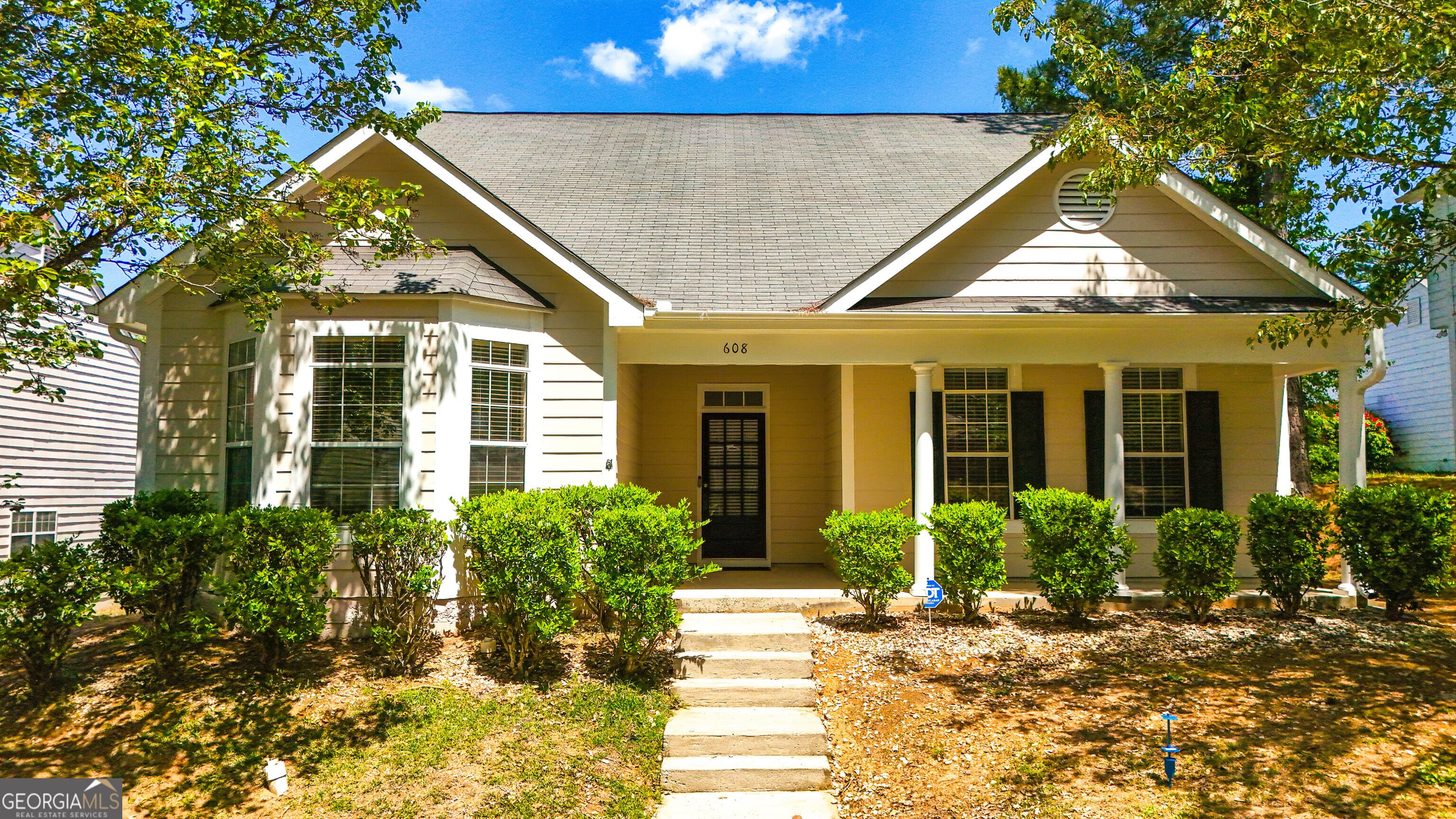 608 Brookwater Dr — photo 1